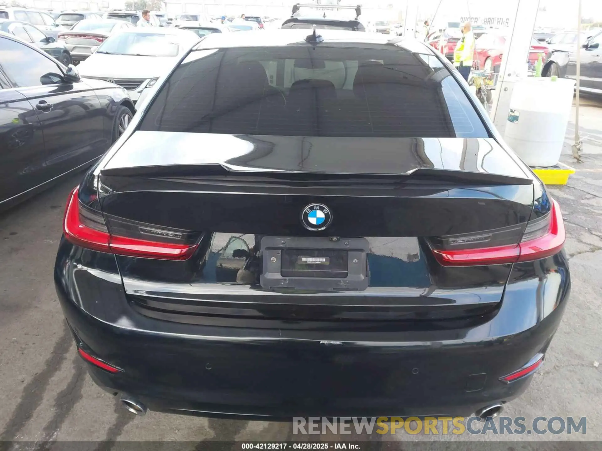 17 Photograph of a damaged car WBA5R1C07LFH37243 BMW 330I 2020