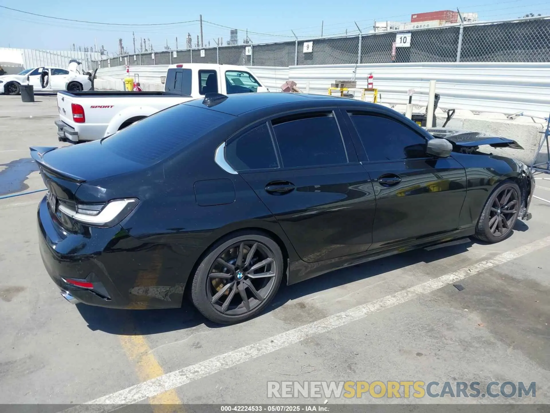 4 Photograph of a damaged car WBA5R1C09LFH43559 BMW 330I 2020
