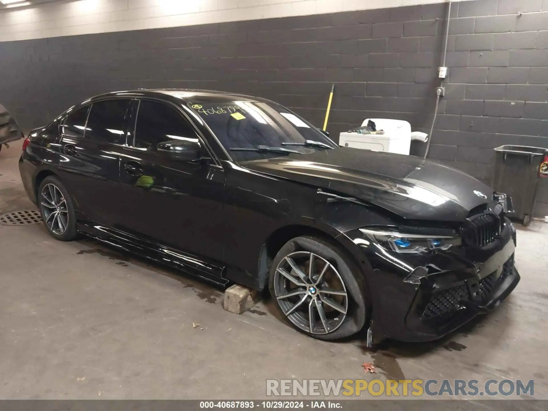 1 Photograph of a damaged car WBA5R7C05LFH42556 BMW 330I 2020