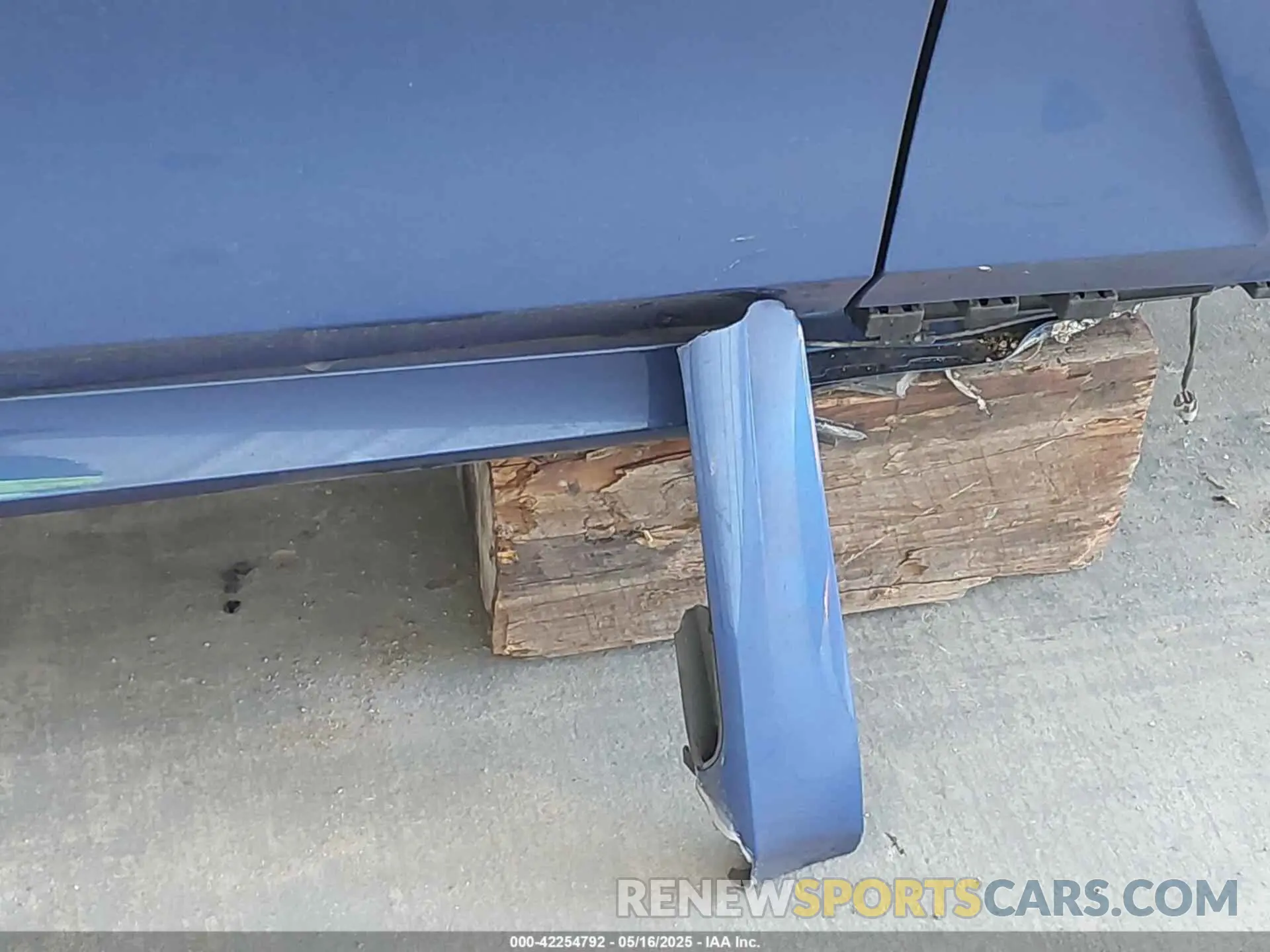 18 Photograph of a damaged car WBA5R7C07LFH41232 BMW 330I 2020