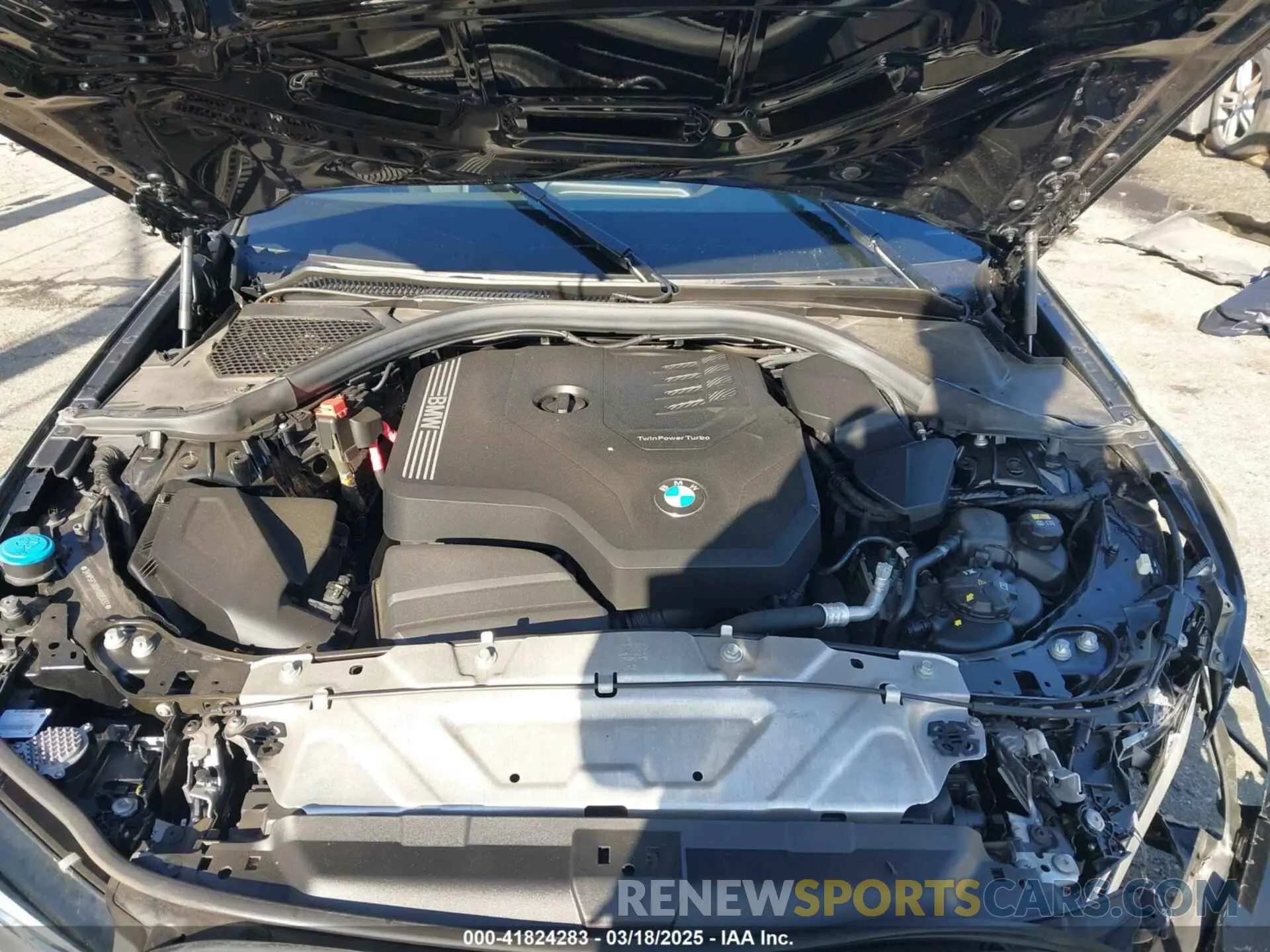10 Photograph of a damaged car 3MW5R1J00M8B85692 BMW 330I 2021