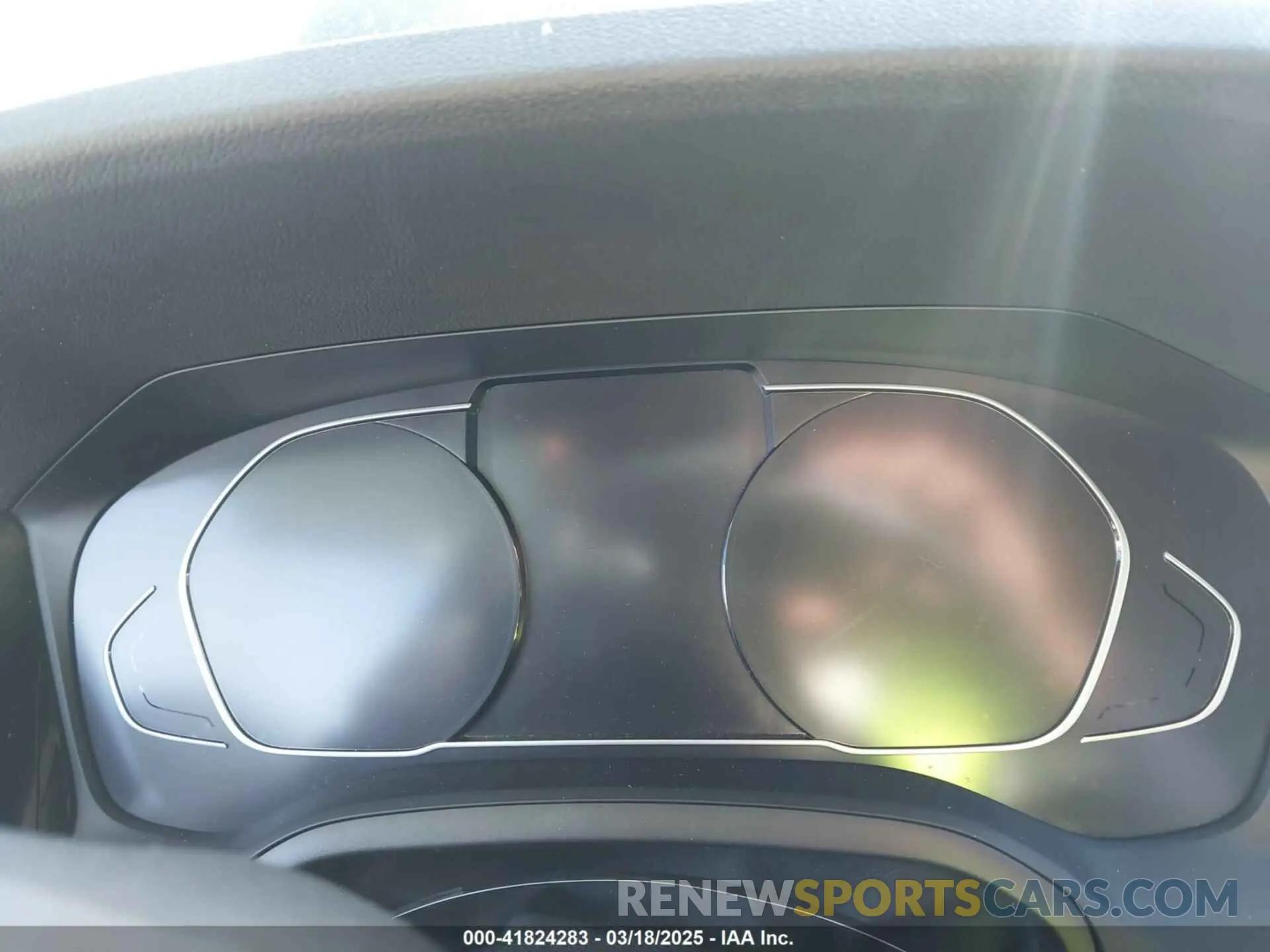 15 Photograph of a damaged car 3MW5R1J00M8B85692 BMW 330I 2021