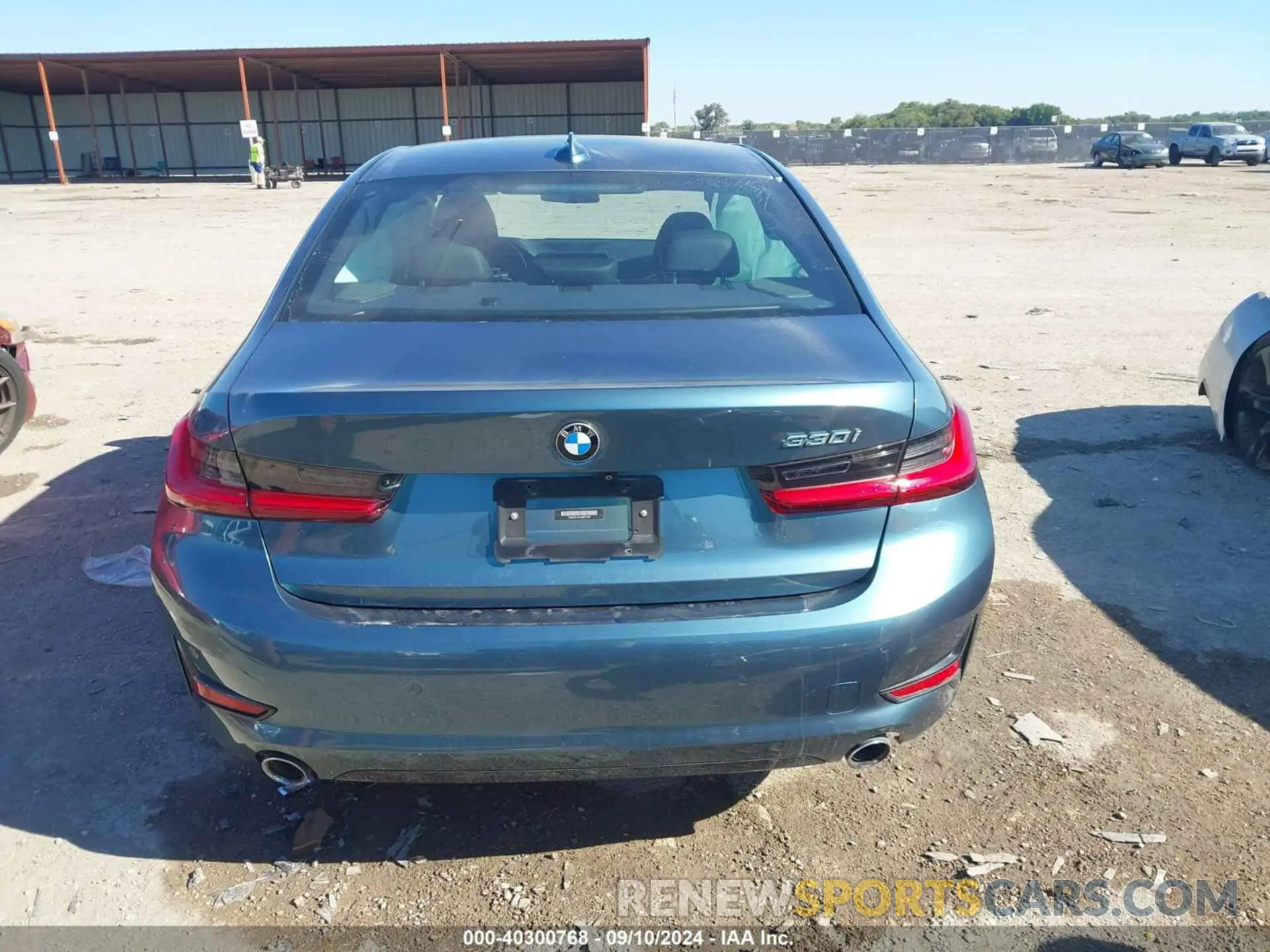16 Photograph of a damaged car 3MW5R1J01M8B73194 BMW 330I 2021