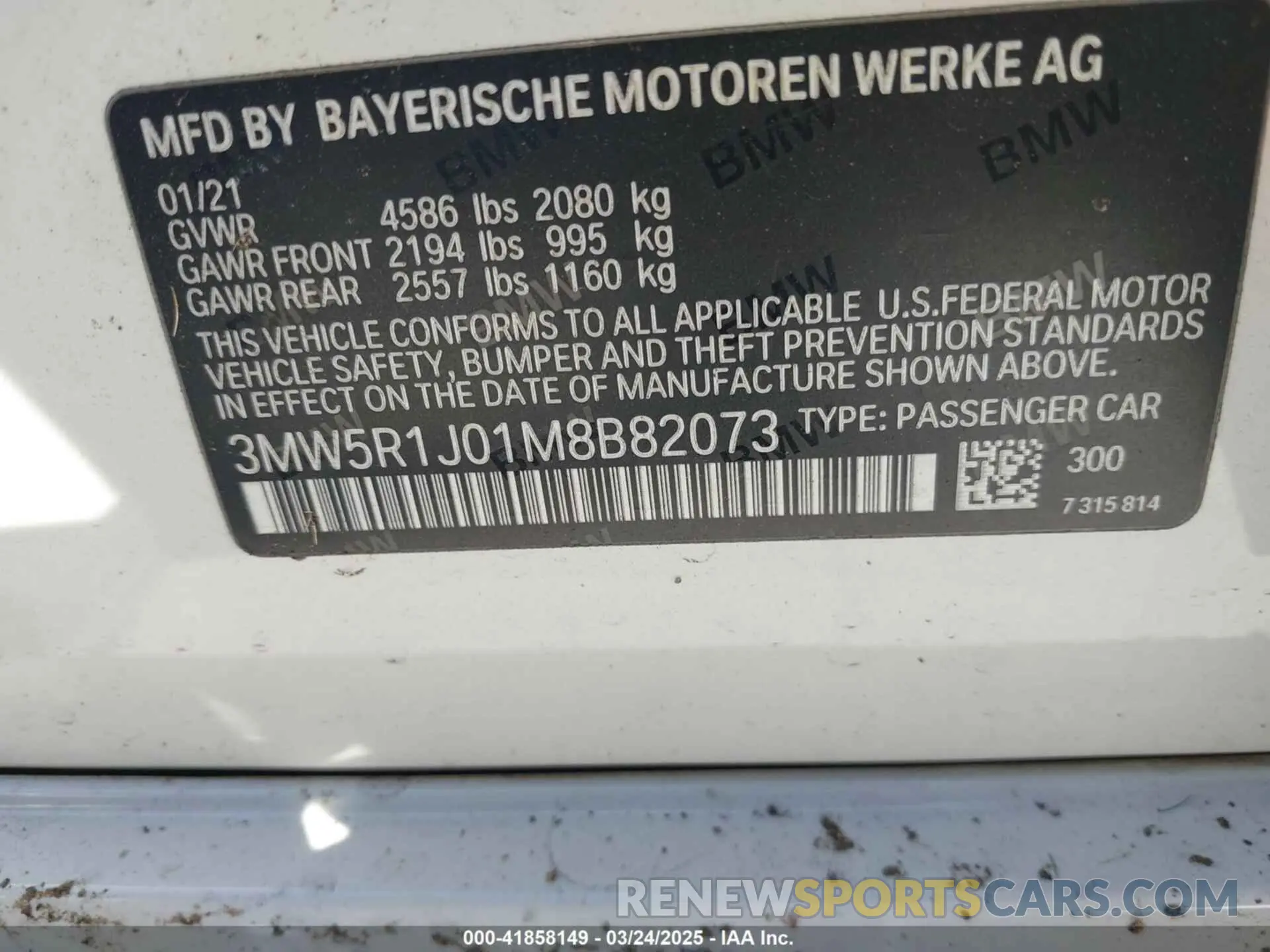 9 Photograph of a damaged car 3MW5R1J01M8B82073 BMW 330I 2021