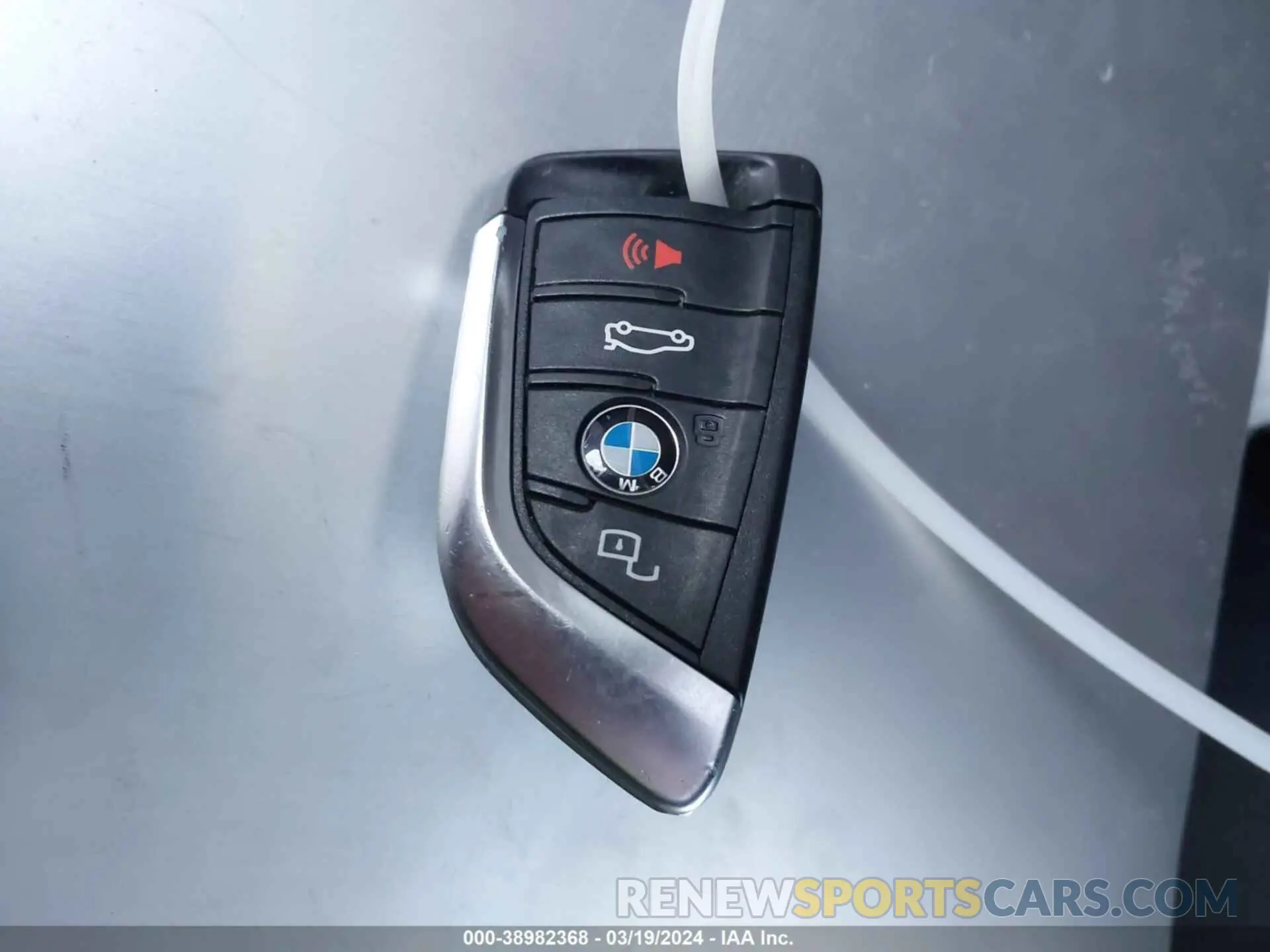 11 Photograph of a damaged car 3MW5R1J01M8B98645 BMW 330I 2021