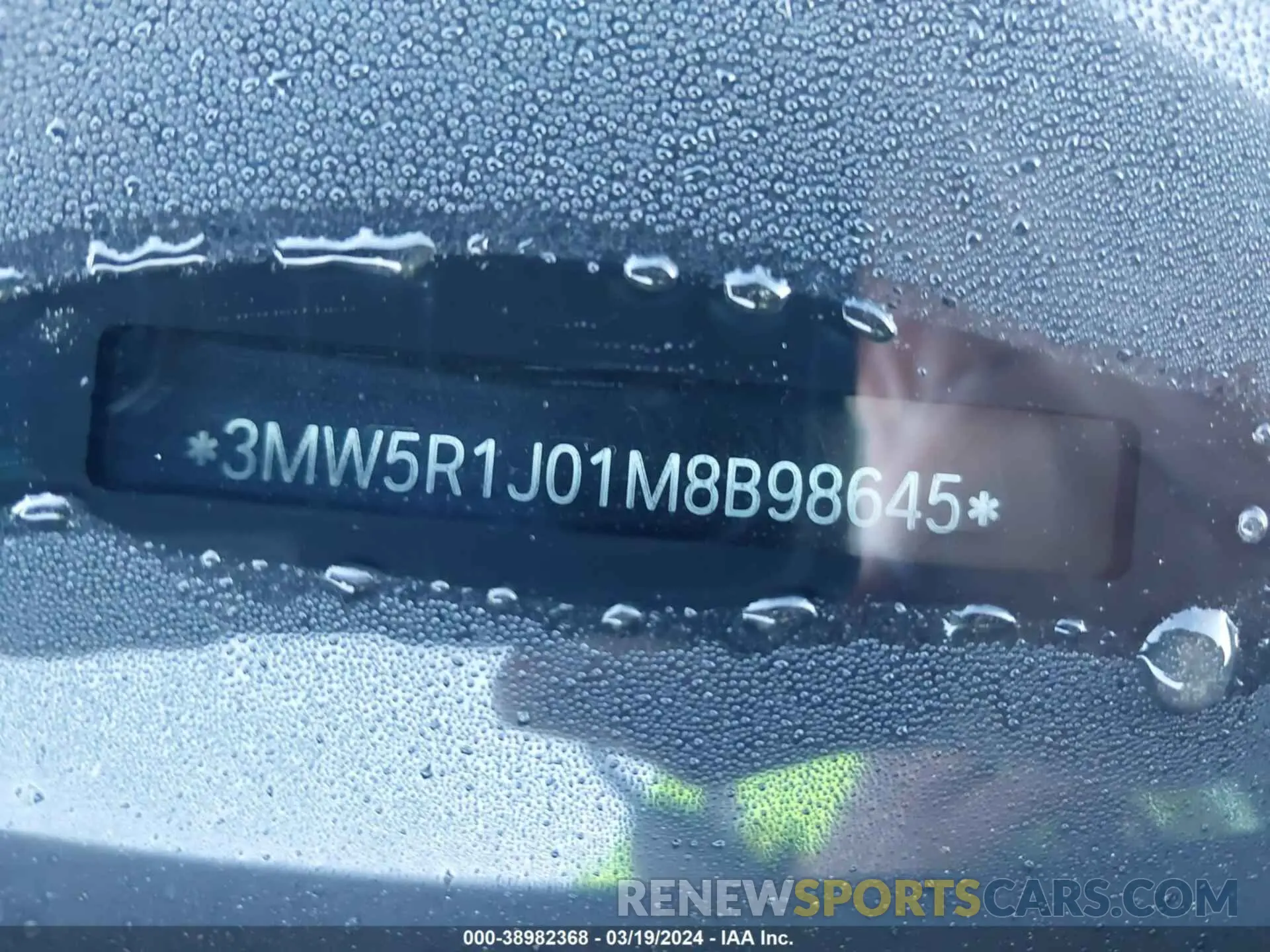 9 Photograph of a damaged car 3MW5R1J01M8B98645 BMW 330I 2021