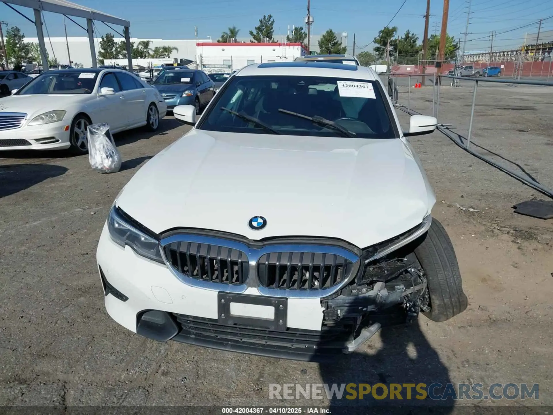 12 Photograph of a damaged car 3MW5R1J02M8B52757 BMW 330I 2021