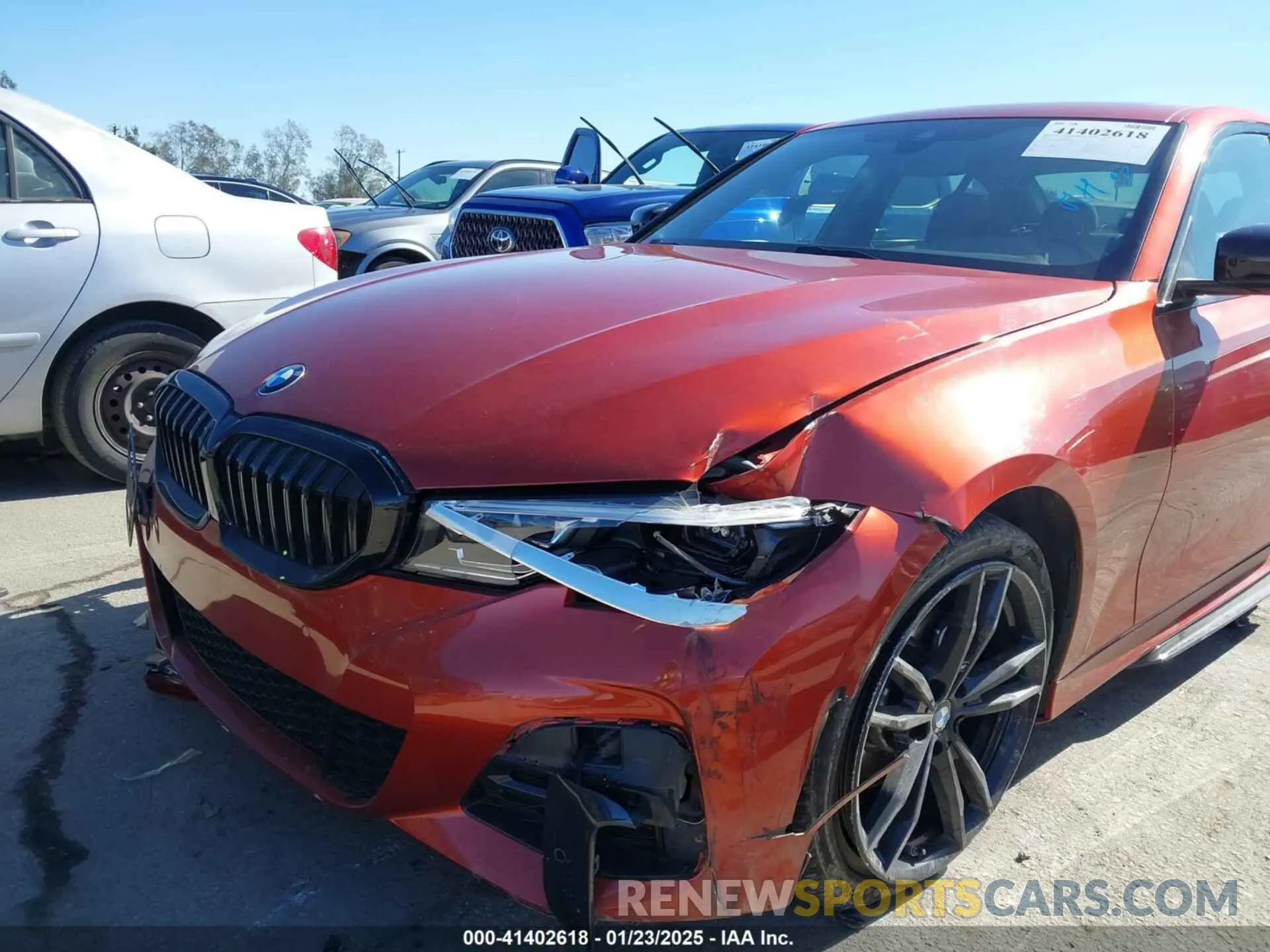 17 Photograph of a damaged car 3MW5R1J02M8B72376 BMW 330I 2021