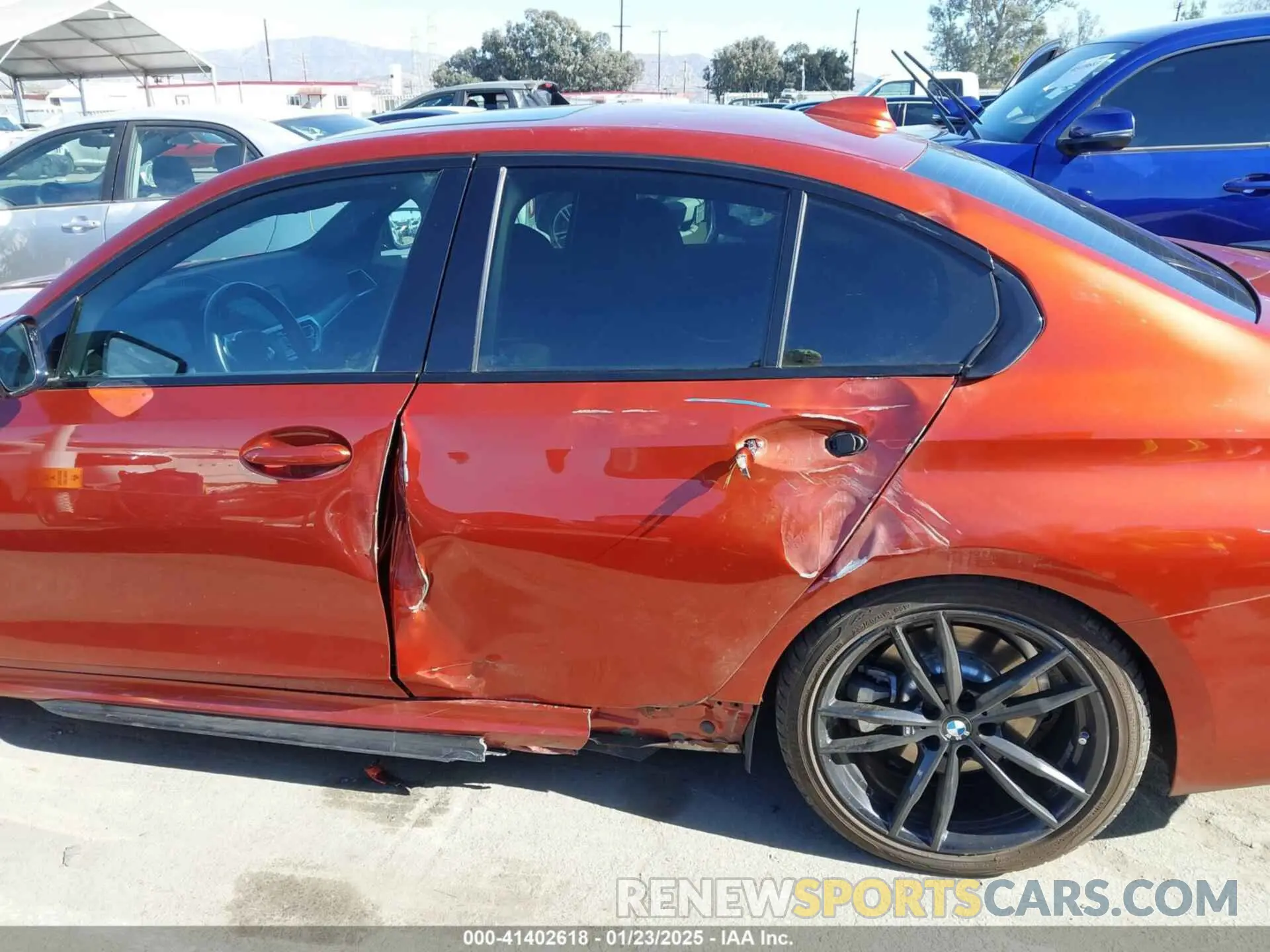6 Photograph of a damaged car 3MW5R1J02M8B72376 BMW 330I 2021