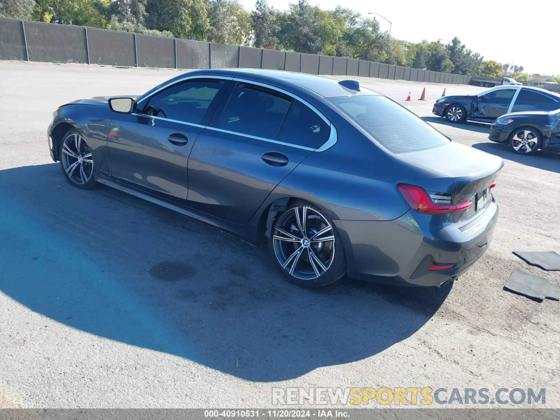 3 Photograph of a damaged car 3MW5R1J02M8B88996 BMW 330I 2021
