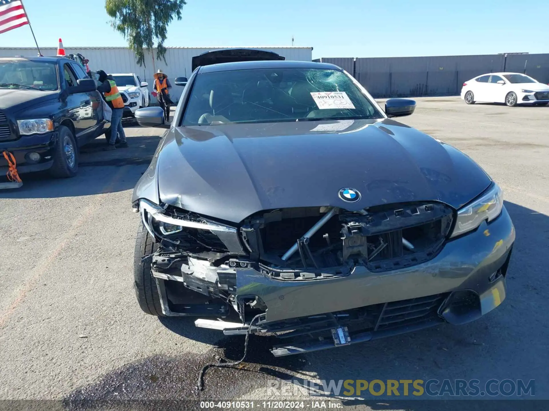 6 Photograph of a damaged car 3MW5R1J02M8B88996 BMW 330I 2021