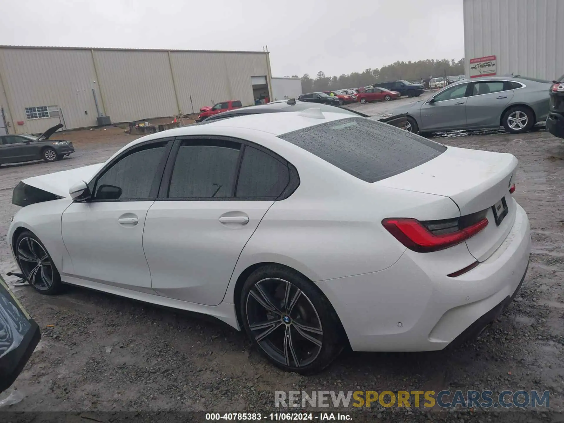 14 Photograph of a damaged car 3MW5R1J03M8B54811 BMW 330I 2021