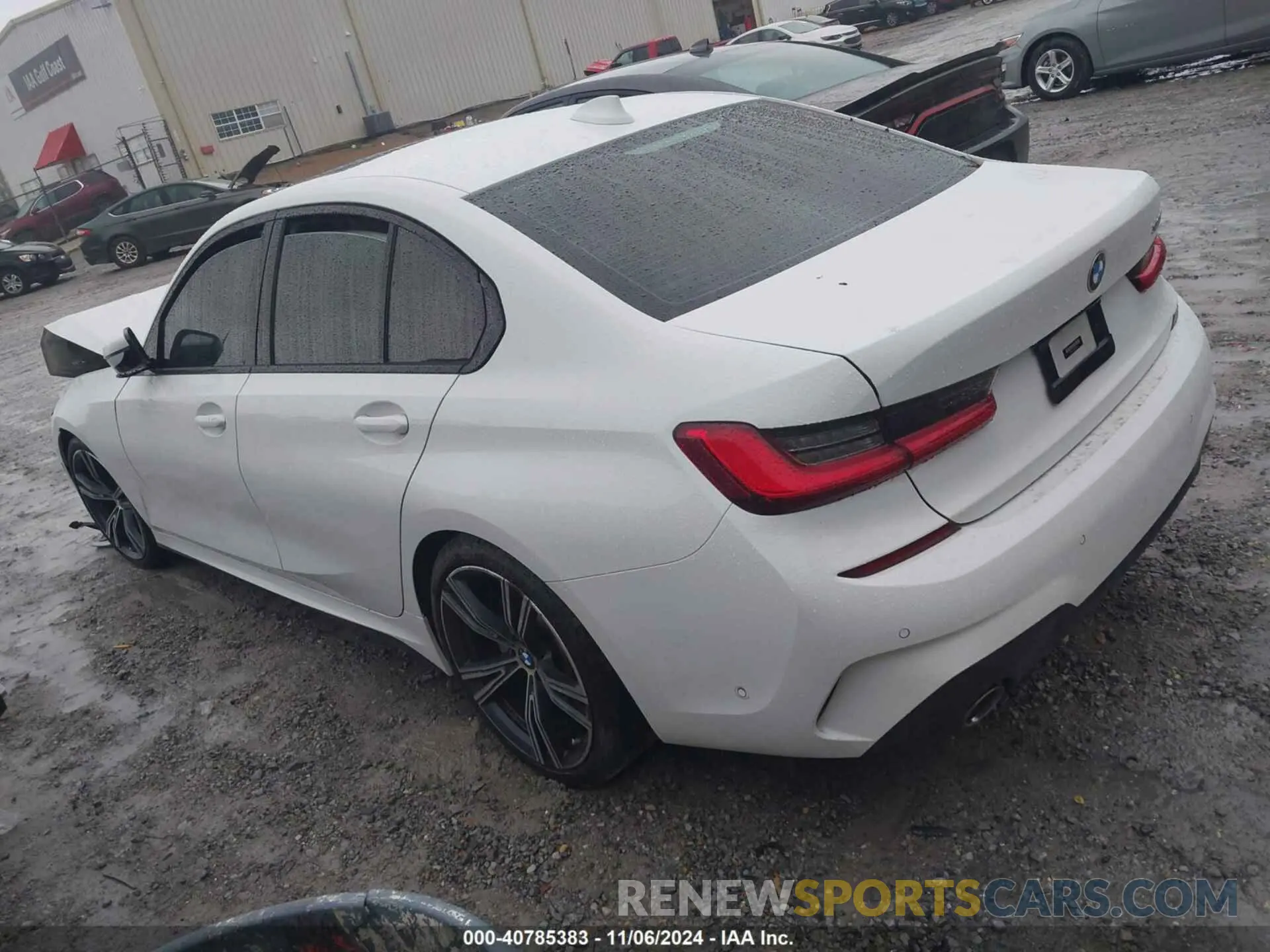 3 Photograph of a damaged car 3MW5R1J03M8B54811 BMW 330I 2021