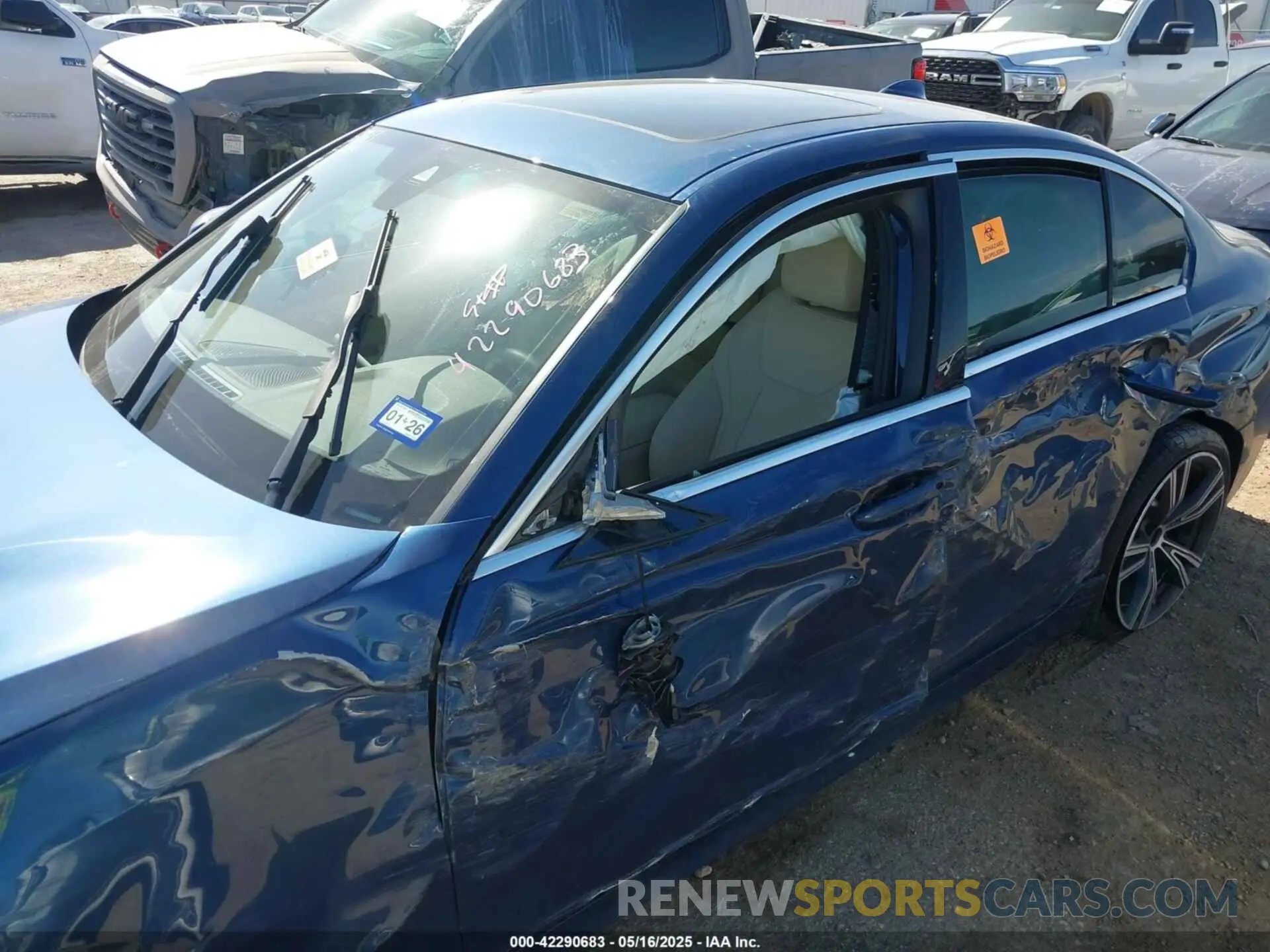 6 Photograph of a damaged car 3MW5R1J03M8B71429 BMW 330I 2021