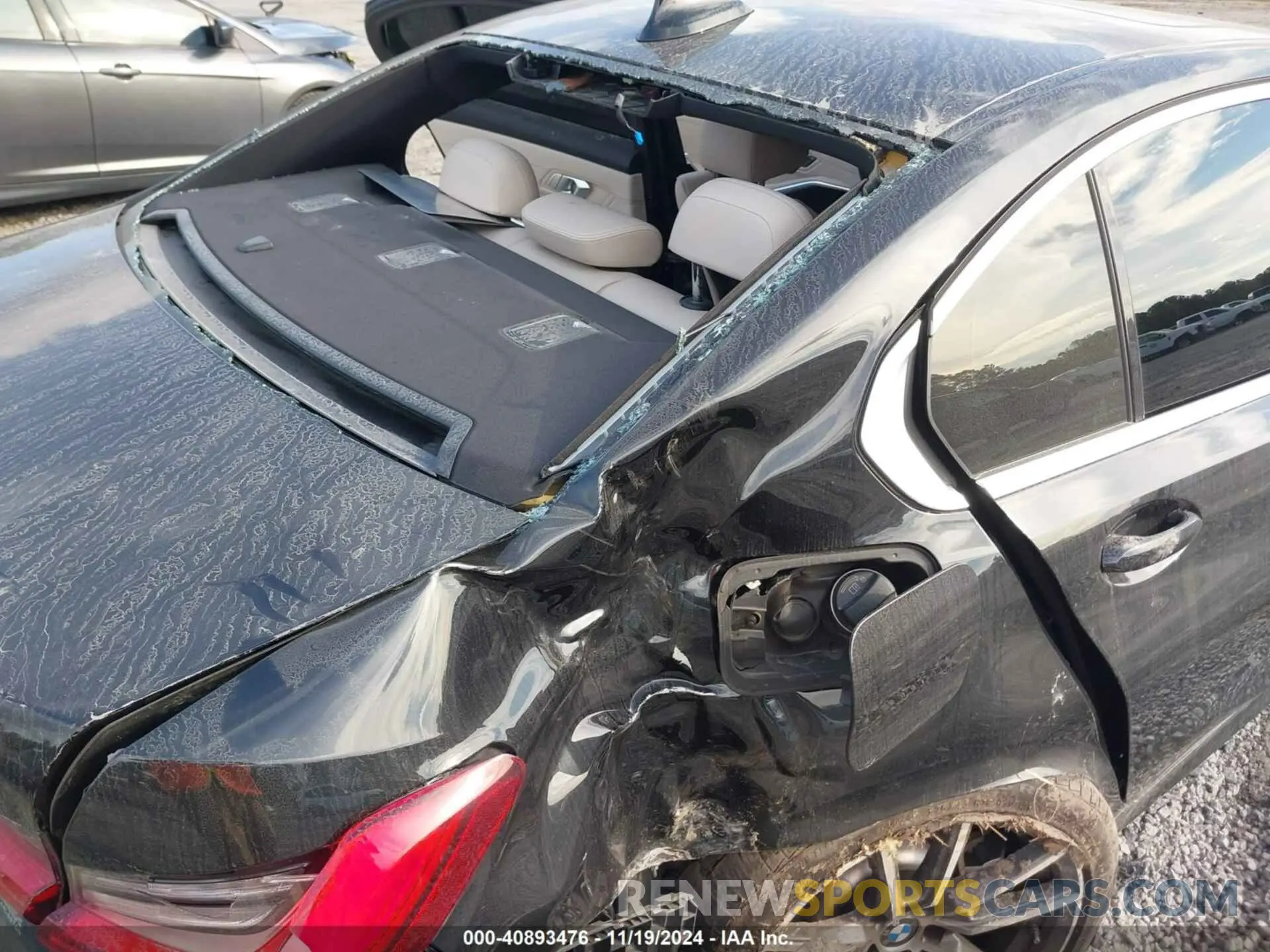 6 Photograph of a damaged car 3MW5R1J03M8B88196 BMW 330I 2021