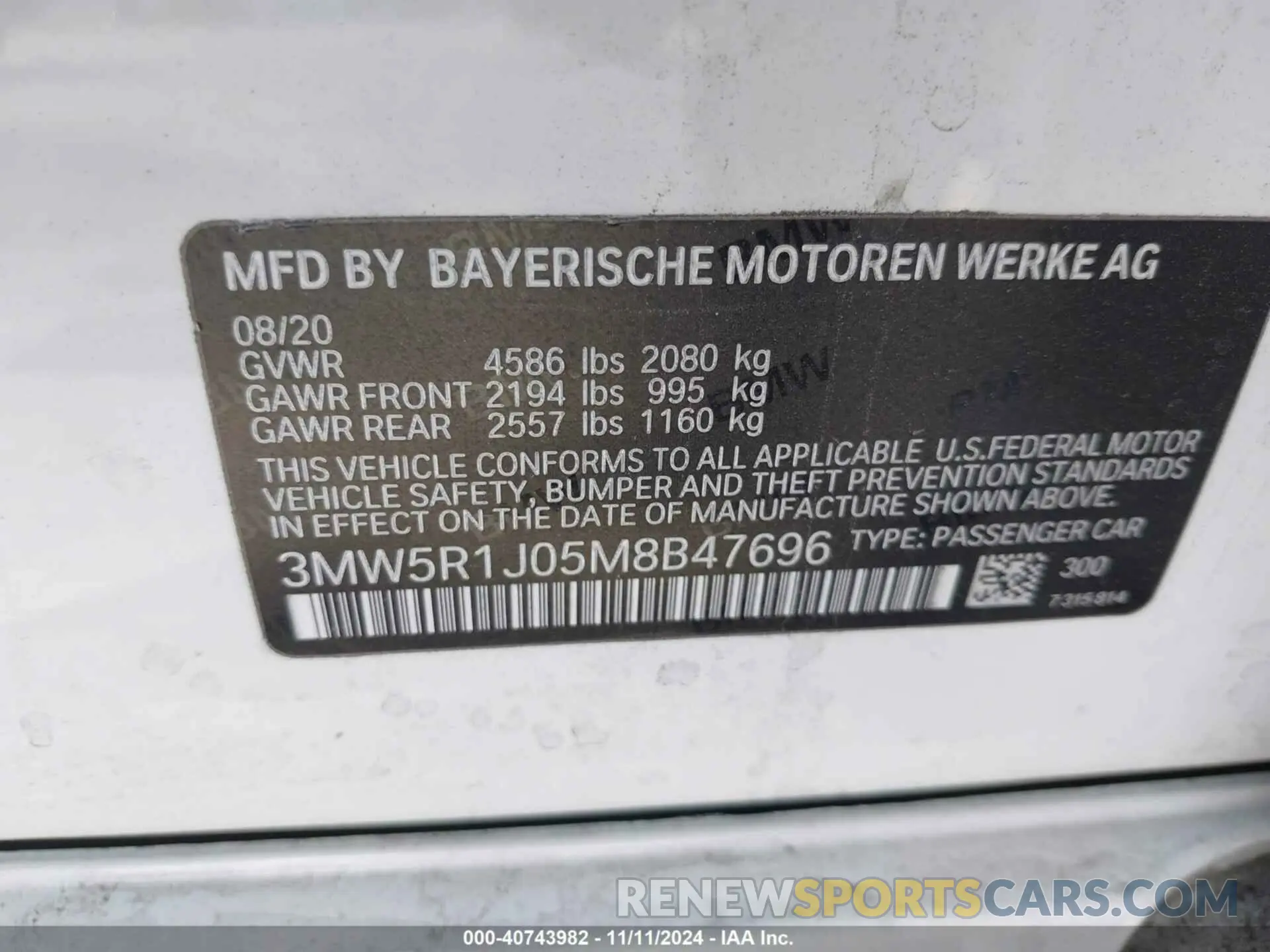 9 Photograph of a damaged car 3MW5R1J05M8B47696 BMW 330I 2021