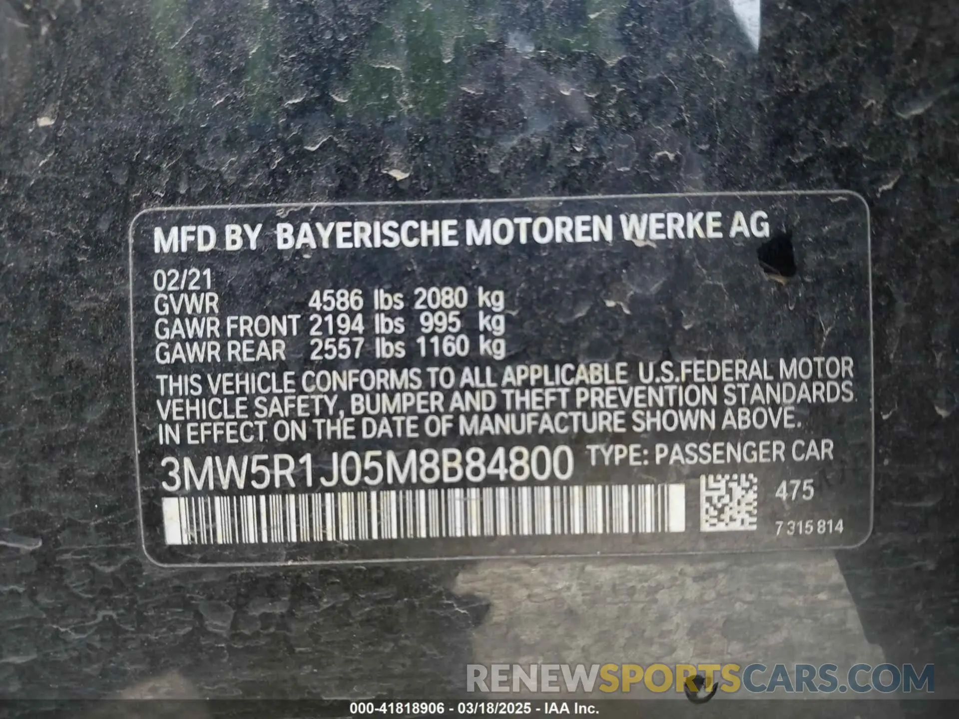 9 Photograph of a damaged car 3MW5R1J05M8B84800 BMW 330I 2021