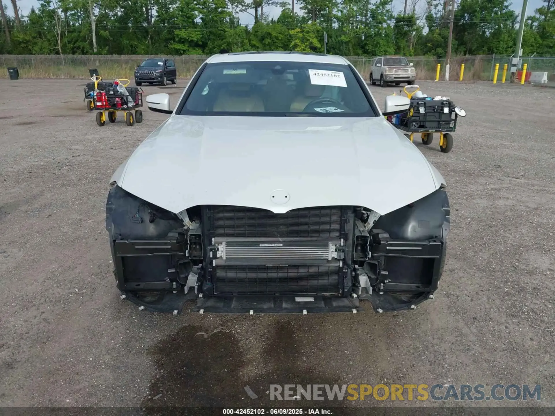 13 Photograph of a damaged car 3MW5R1J06M8B53040 BMW 330I 2021