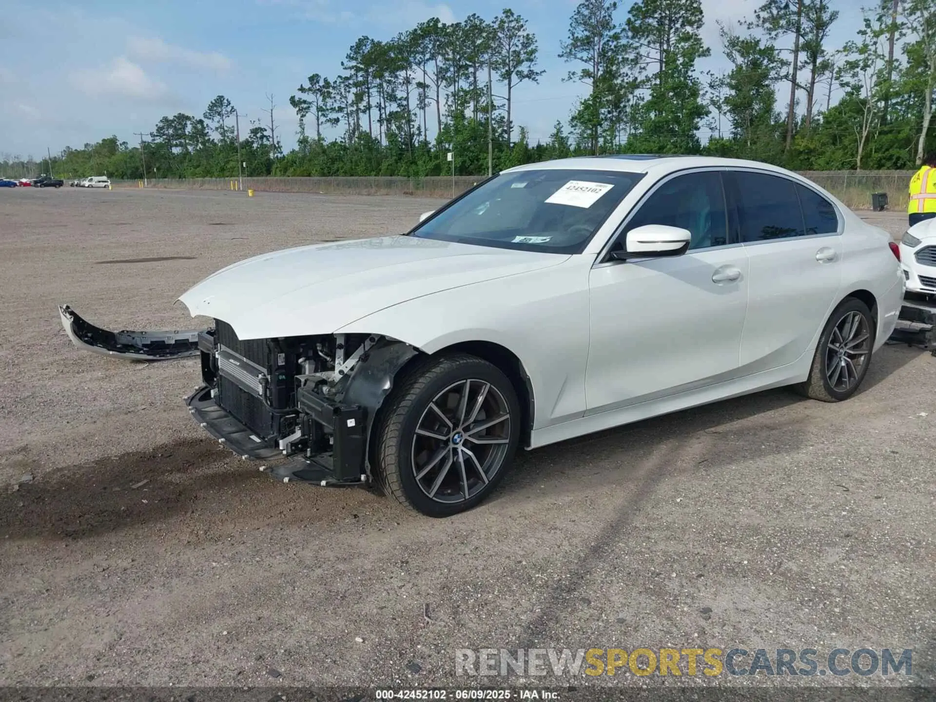 2 Photograph of a damaged car 3MW5R1J06M8B53040 BMW 330I 2021