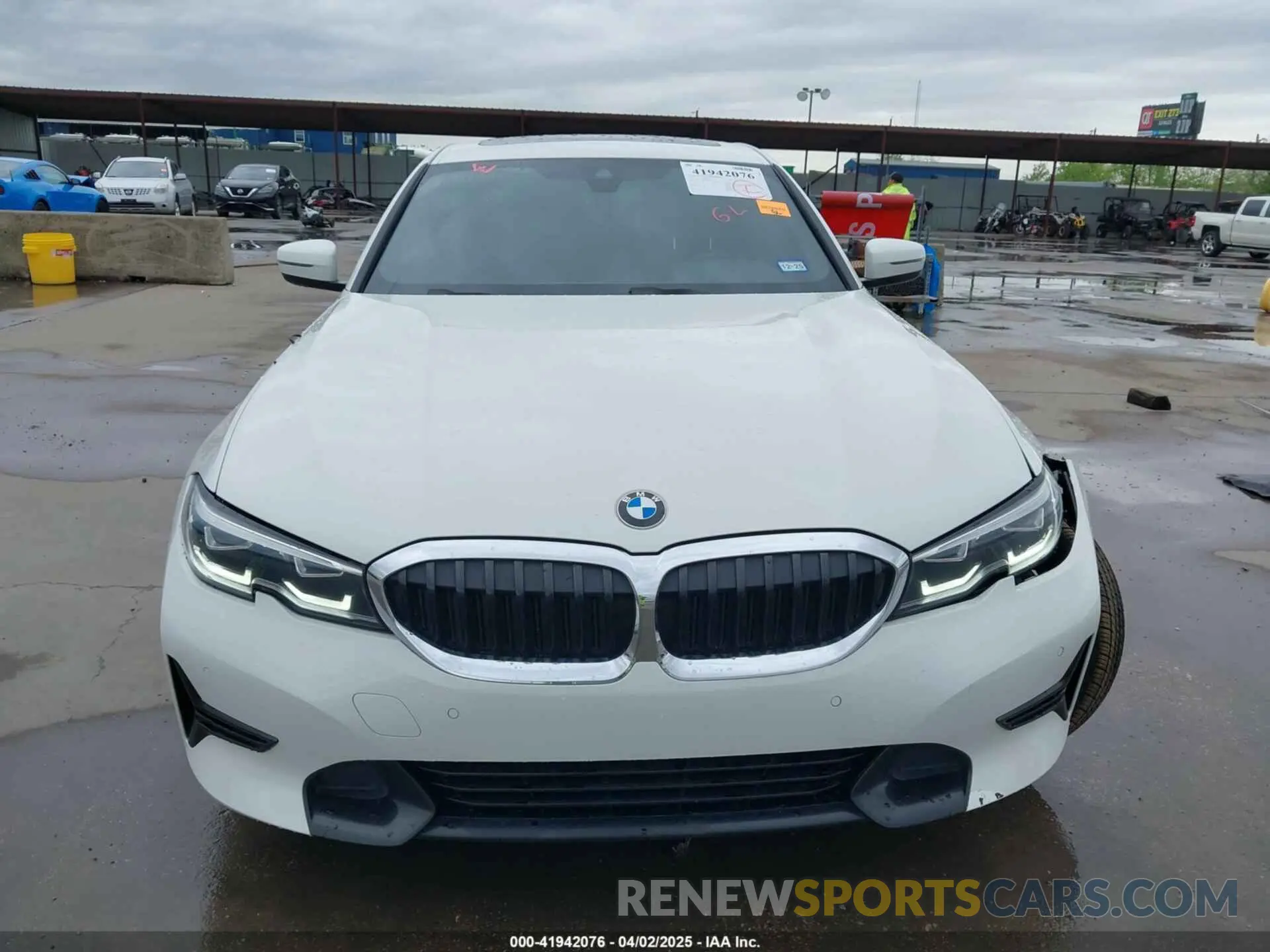 13 Photograph of a damaged car 3MW5R1J06M8B90668 BMW 330I 2021