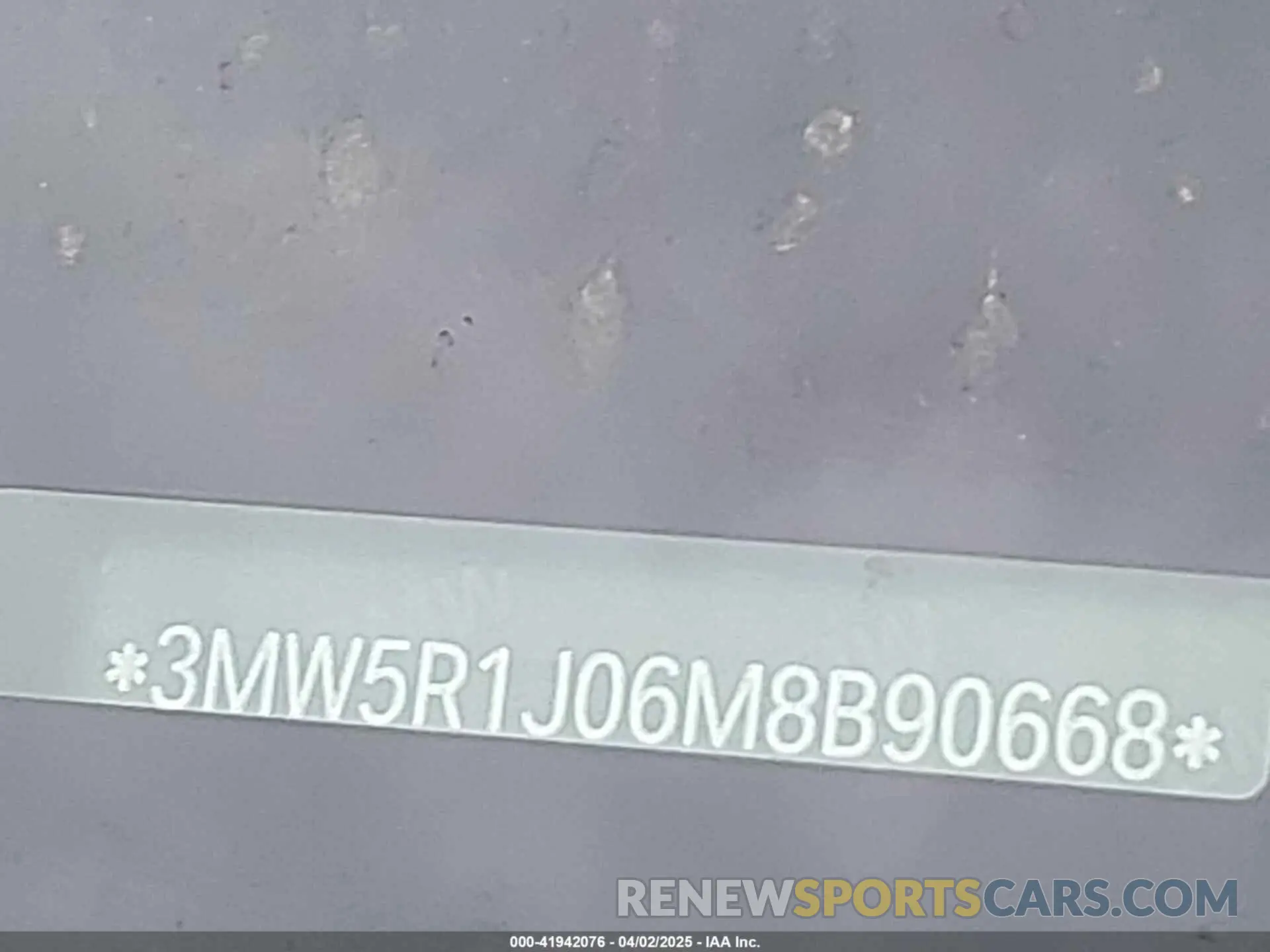 18 Photograph of a damaged car 3MW5R1J06M8B90668 BMW 330I 2021