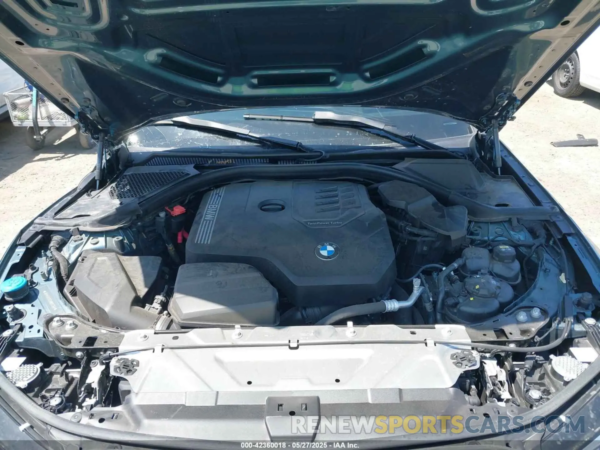 10 Photograph of a damaged car 3MW5R1J07M8B97158 BMW 330I 2021