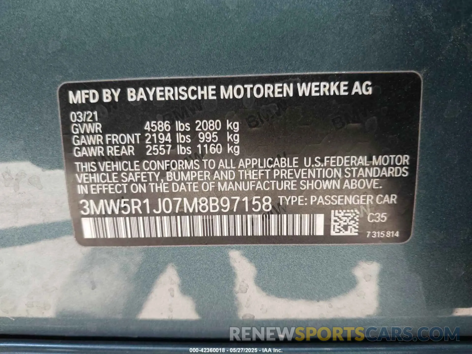 9 Photograph of a damaged car 3MW5R1J07M8B97158 BMW 330I 2021