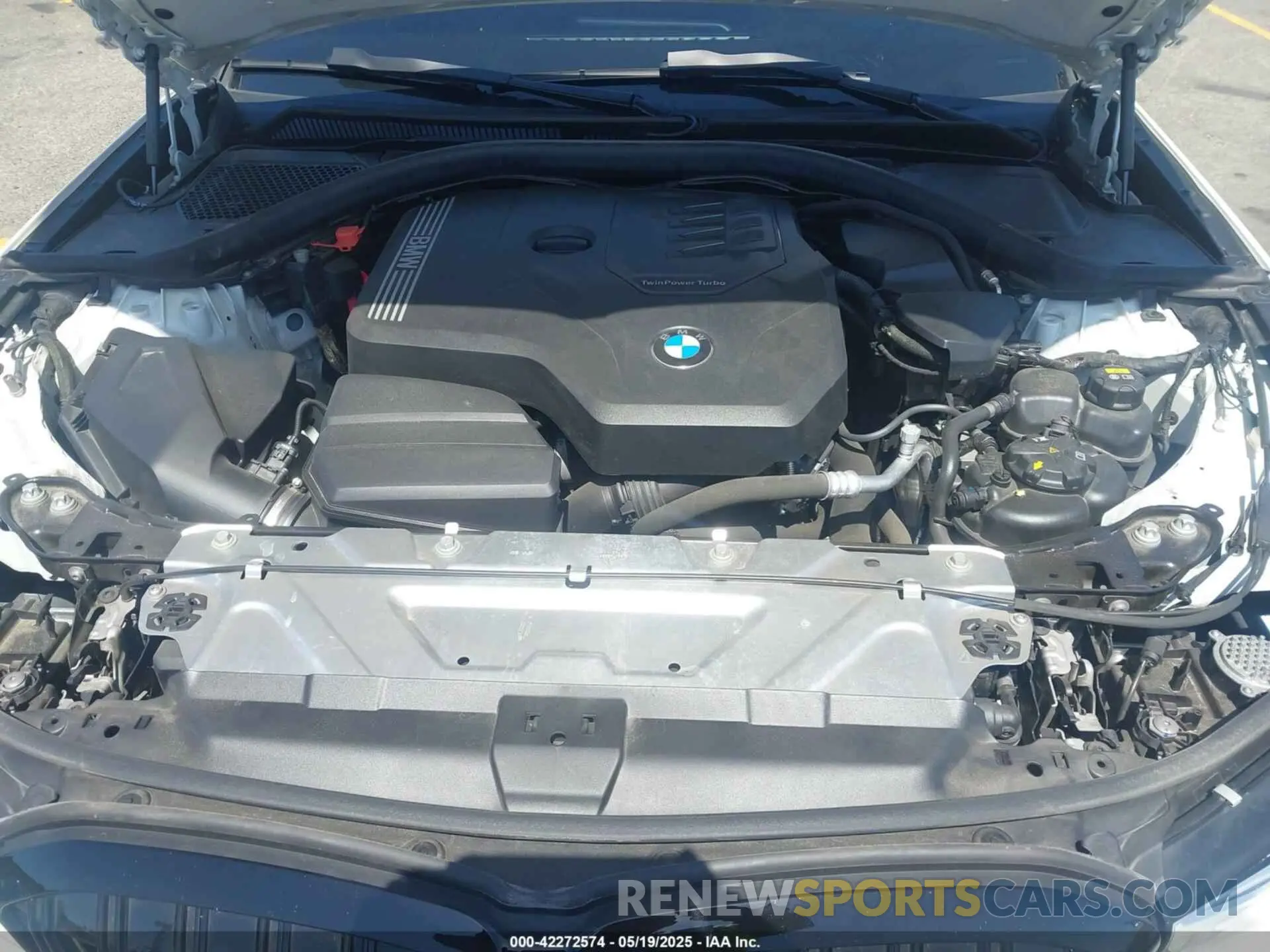 10 Photograph of a damaged car 3MW5R1J07M8C10703 BMW 330I 2021