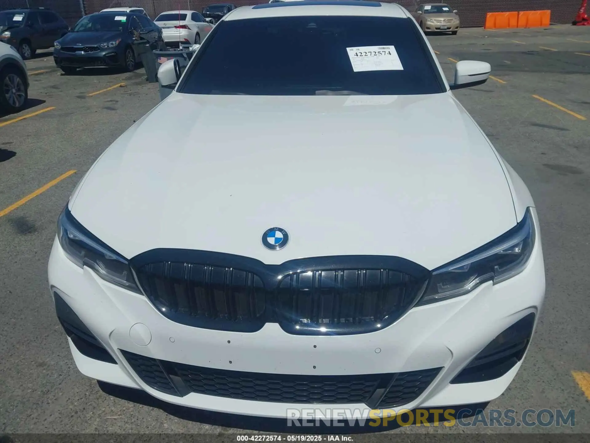 12 Photograph of a damaged car 3MW5R1J07M8C10703 BMW 330I 2021