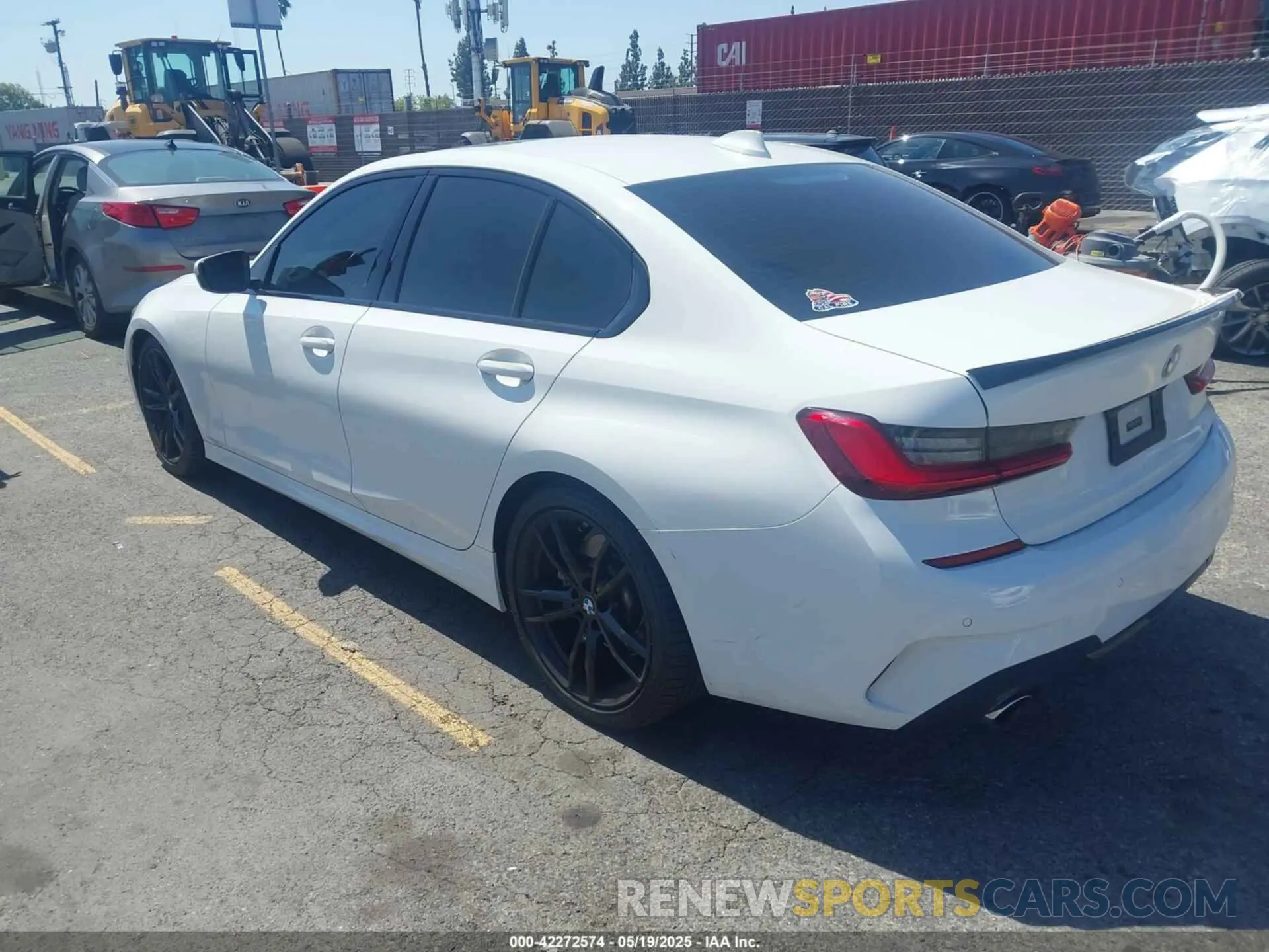 3 Photograph of a damaged car 3MW5R1J07M8C10703 BMW 330I 2021