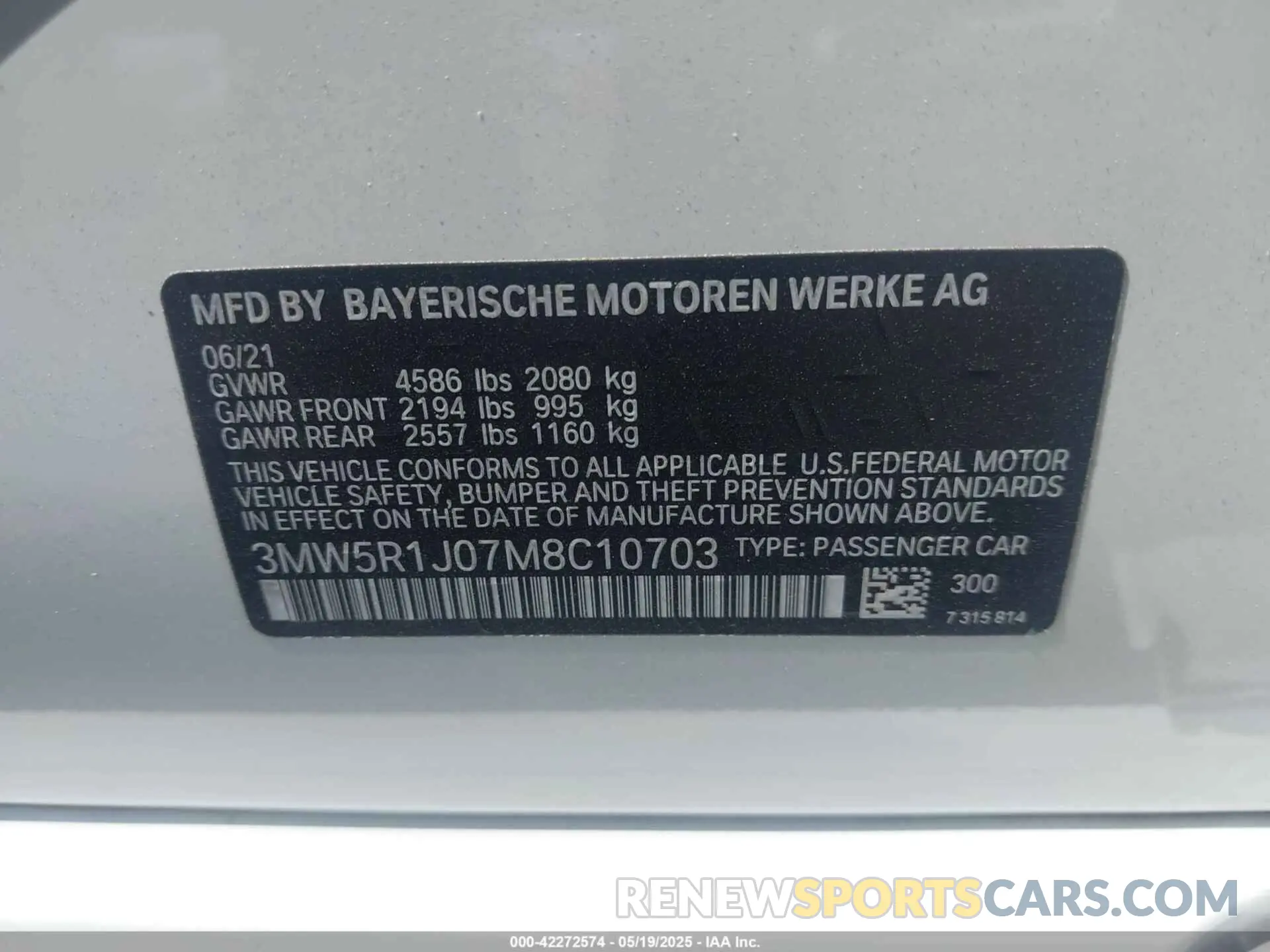 9 Photograph of a damaged car 3MW5R1J07M8C10703 BMW 330I 2021