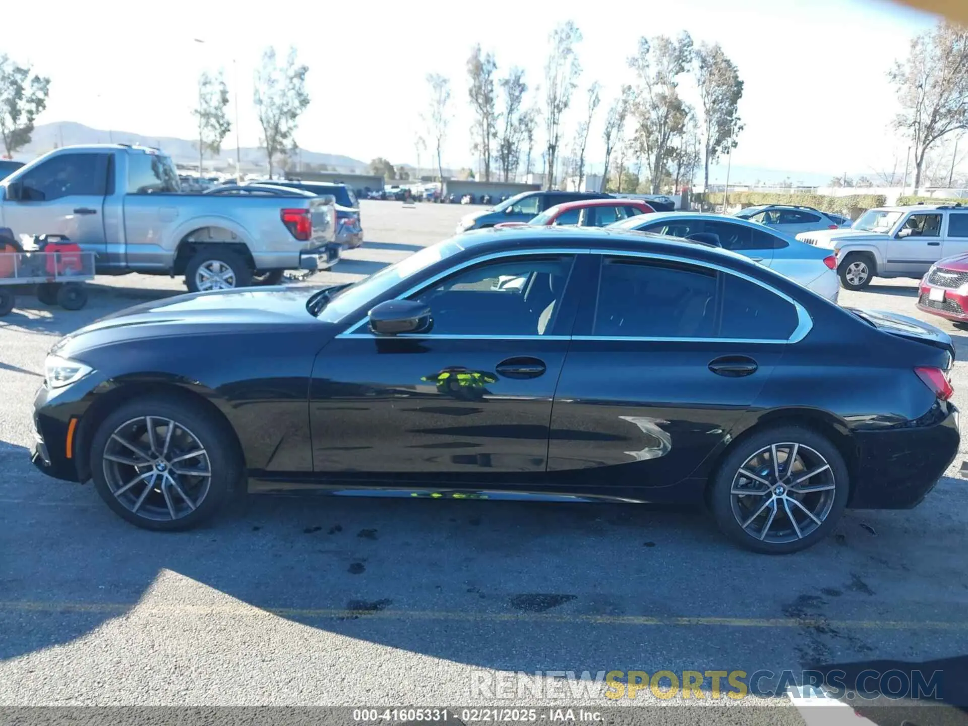 14 Photograph of a damaged car 3MW5R1J08M8B51760 BMW 330I 2021