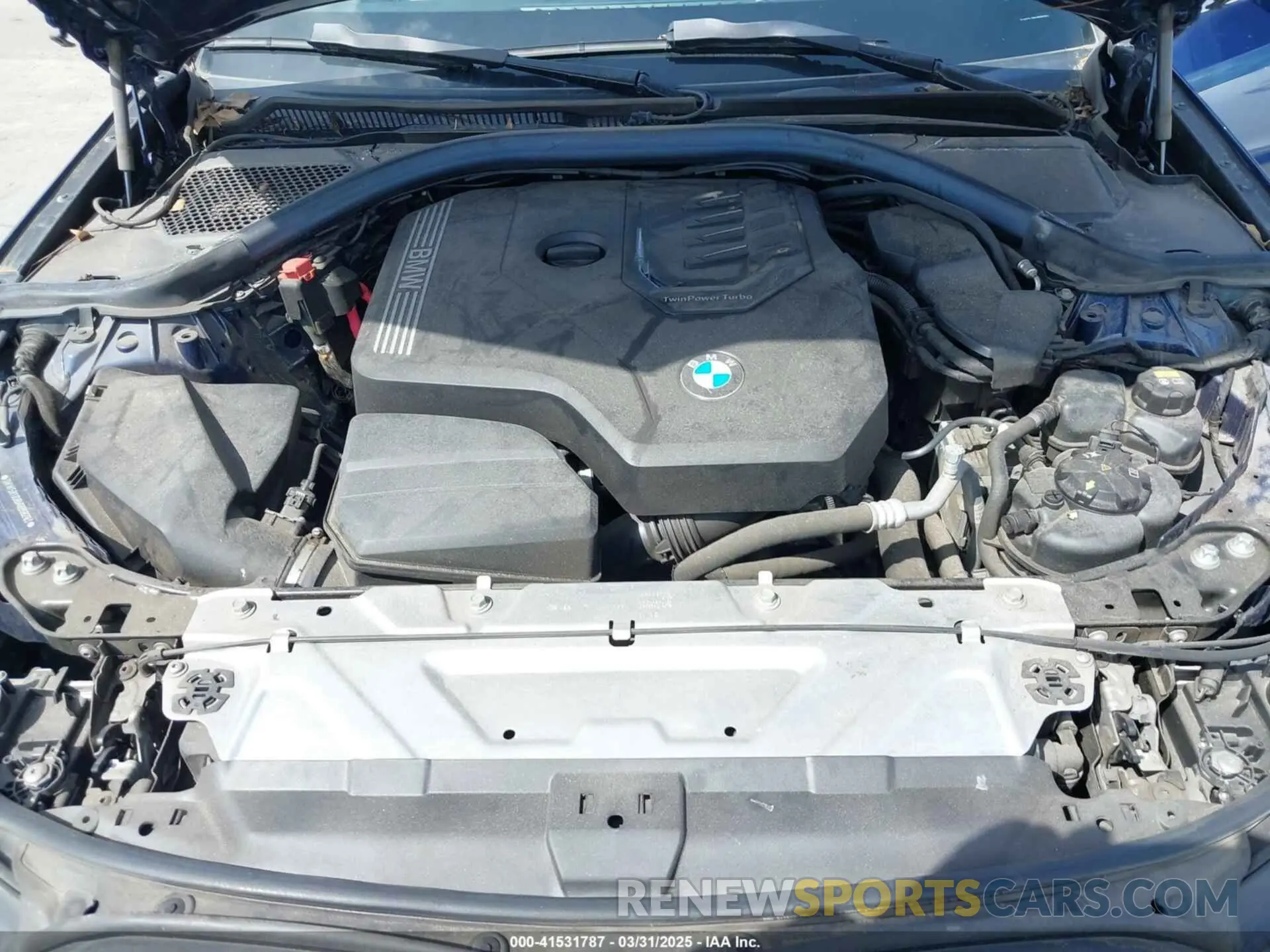 10 Photograph of a damaged car 3MW5R1J08M8B68283 BMW 330I 2021