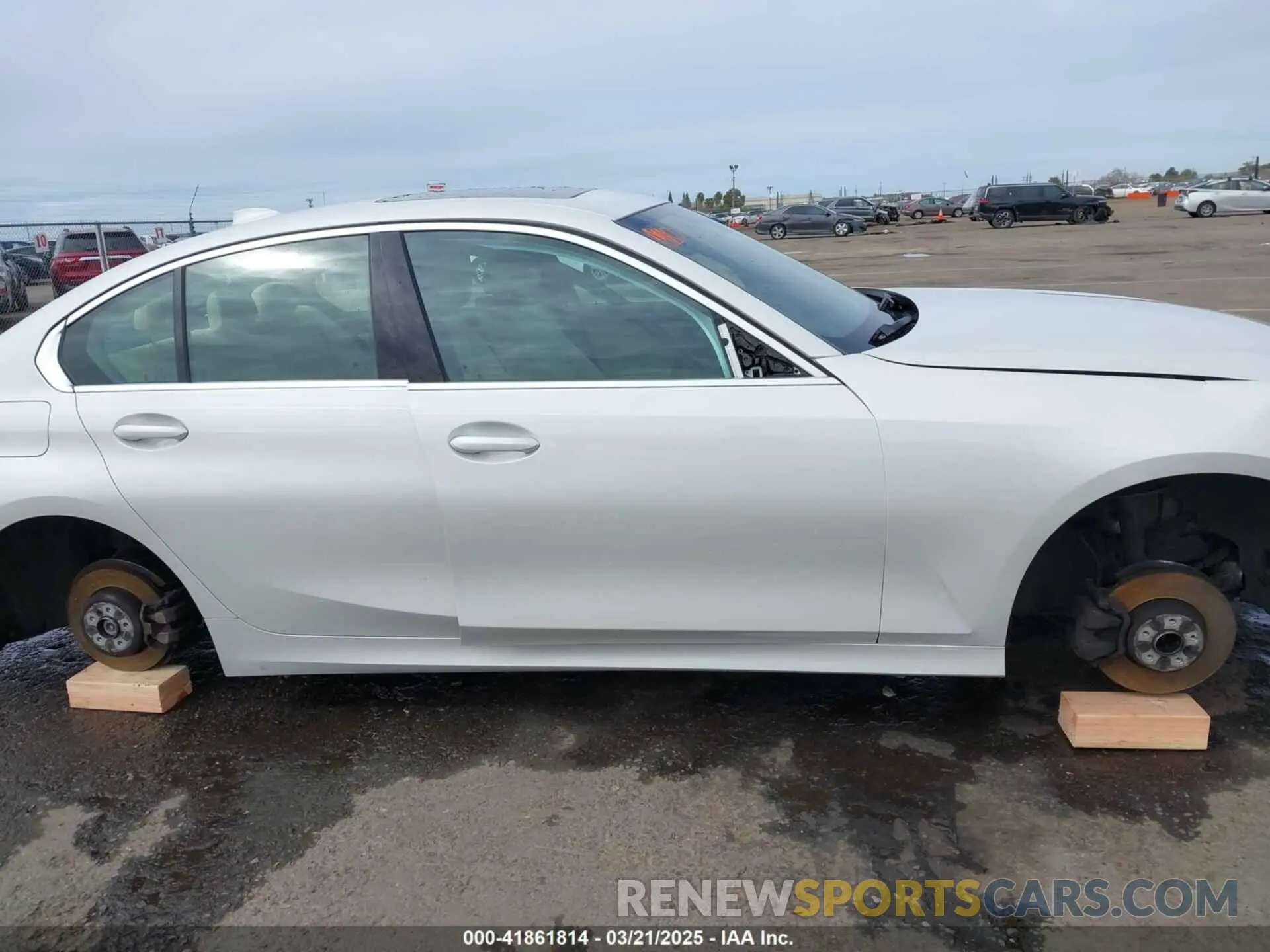 13 Photograph of a damaged car 3MW5R1J08M8C07261 BMW 330I 2021