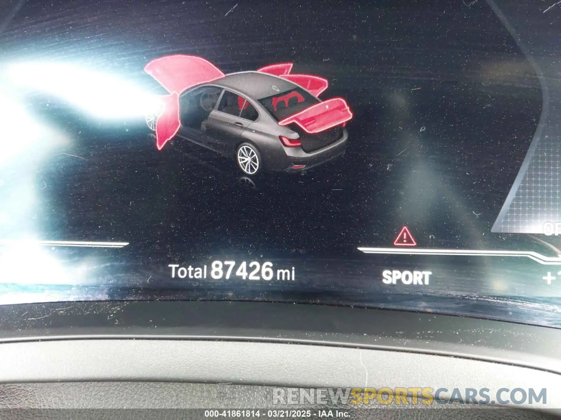 15 Photograph of a damaged car 3MW5R1J08M8C07261 BMW 330I 2021