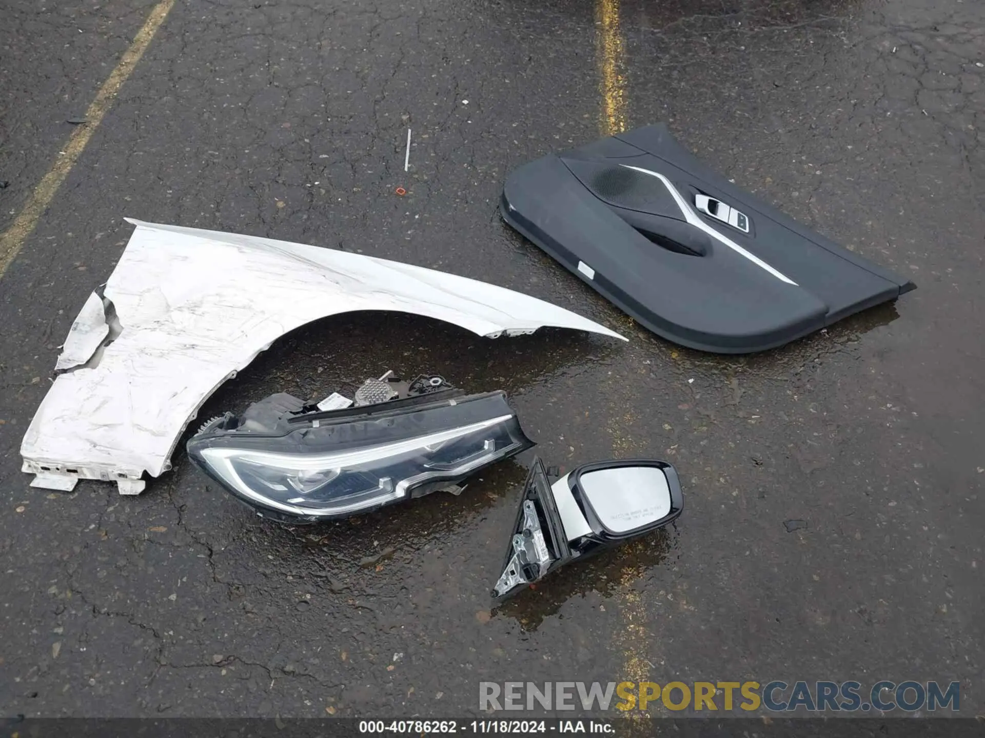 18 Photograph of a damaged car 3MW5R1J09M8C08421 BMW 330I 2021