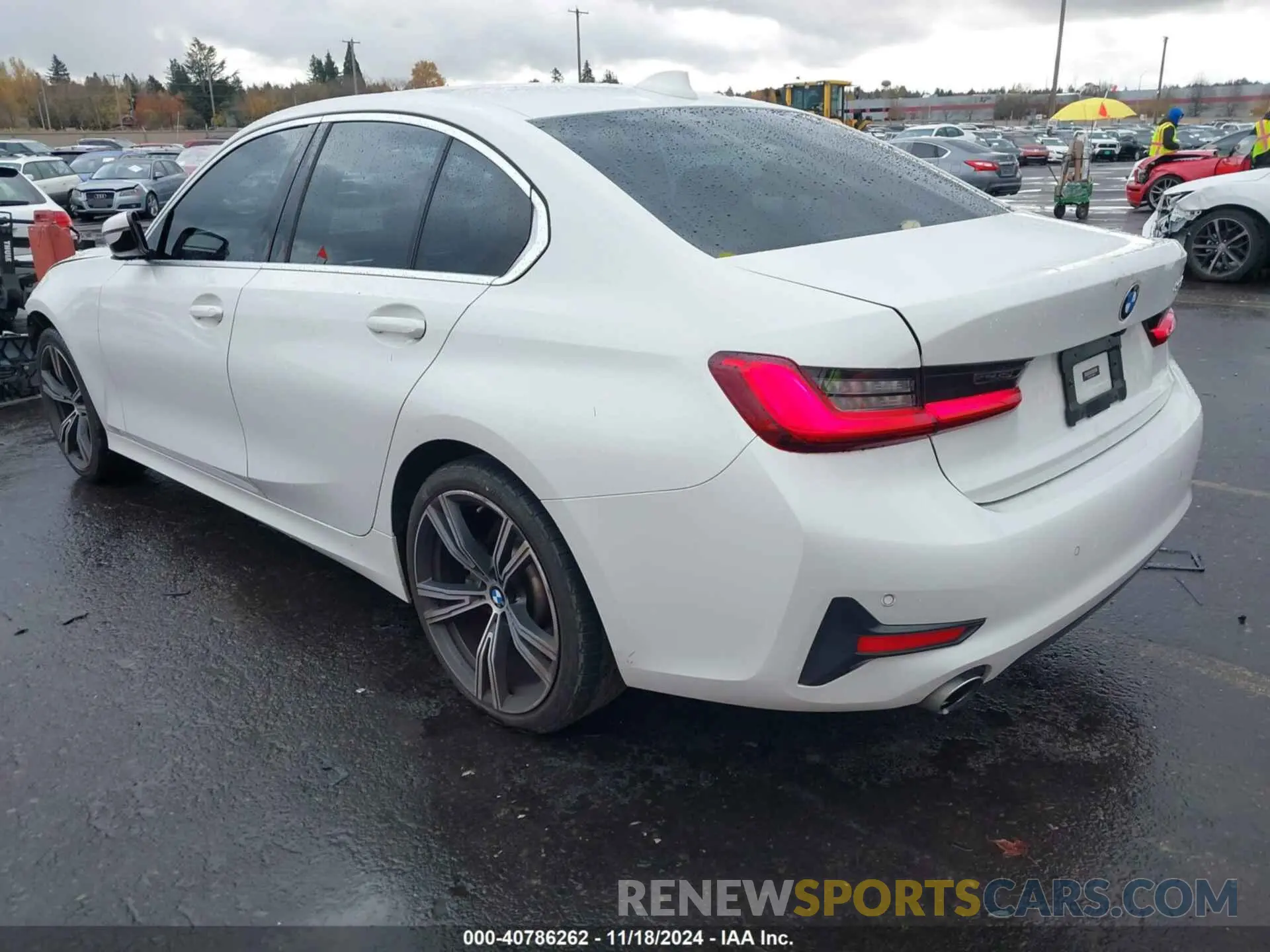 3 Photograph of a damaged car 3MW5R1J09M8C08421 BMW 330I 2021