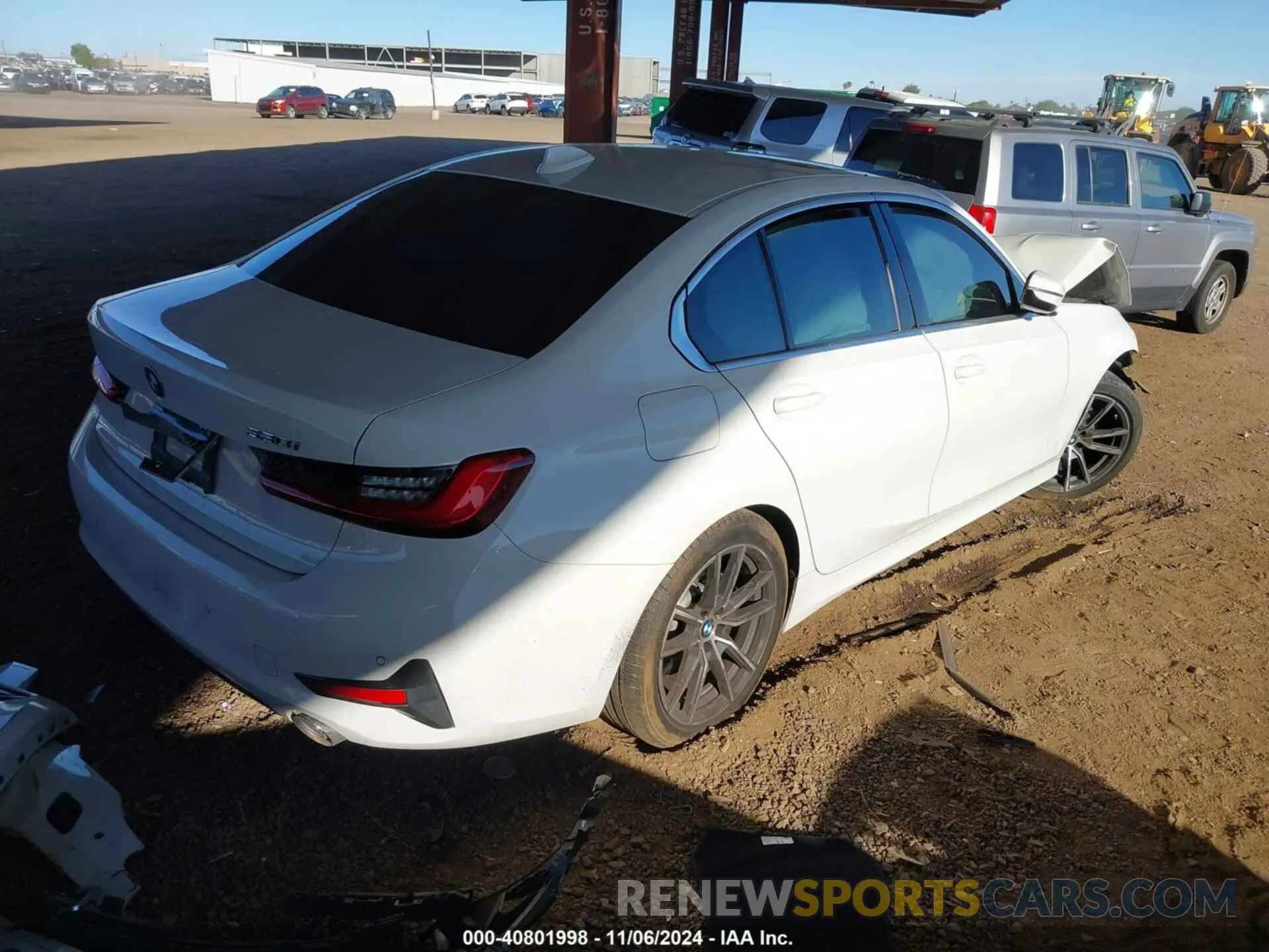 4 Photograph of a damaged car 3MW5R1J0XM8B79981 BMW 330I 2021