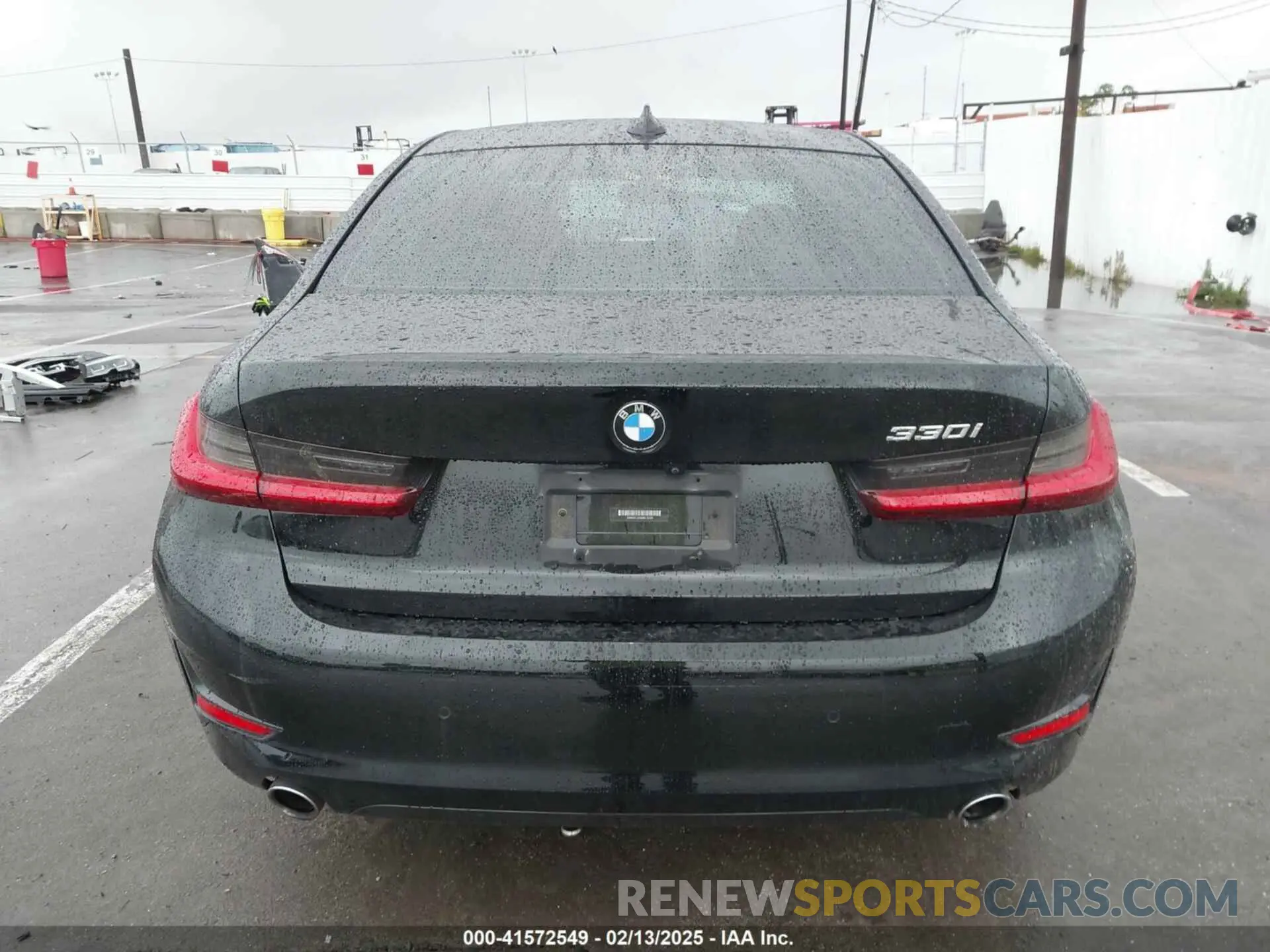 17 Photograph of a damaged car 3MW5R1J0XM8C18729 BMW 330I 2021