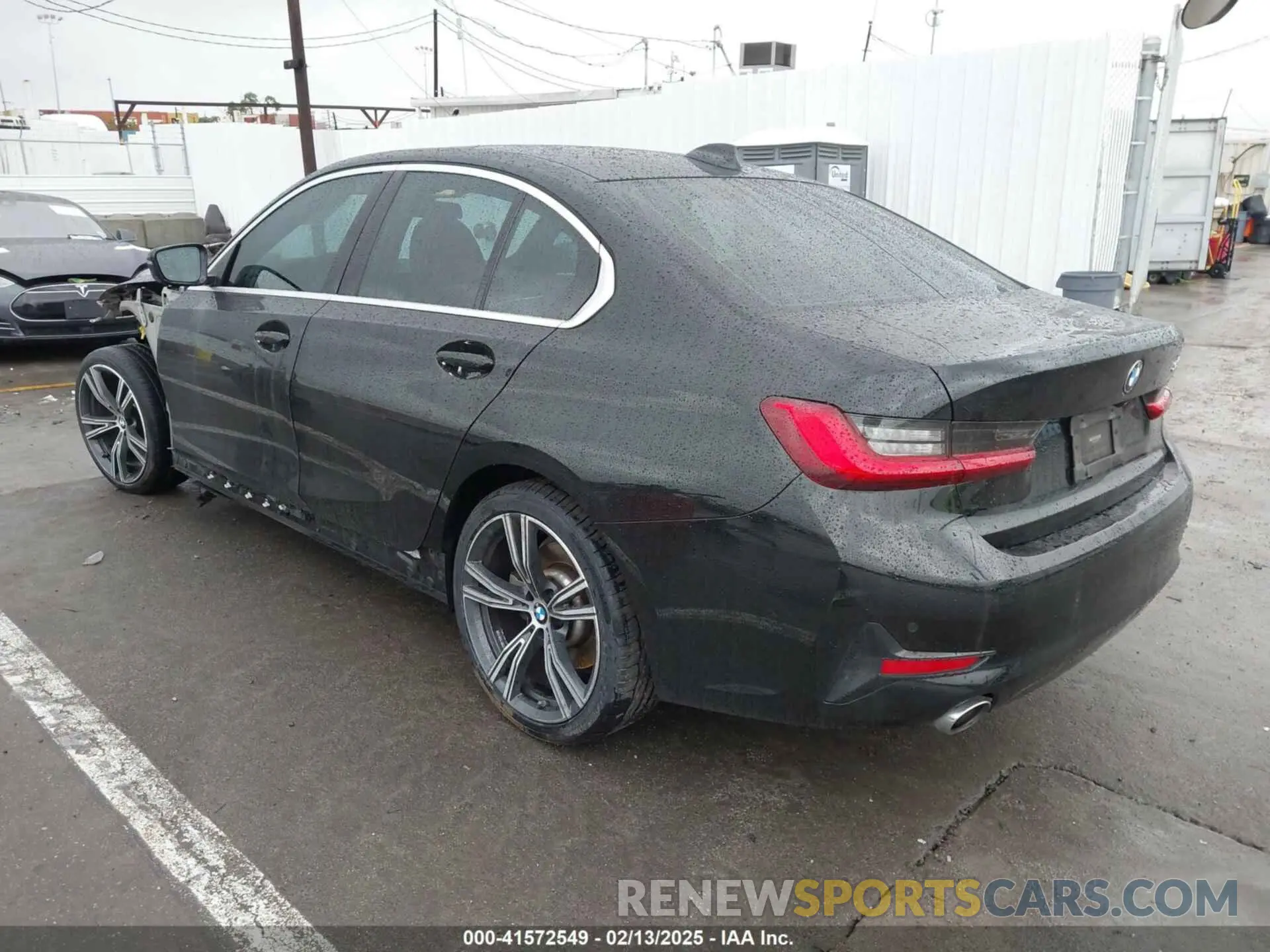 3 Photograph of a damaged car 3MW5R1J0XM8C18729 BMW 330I 2021