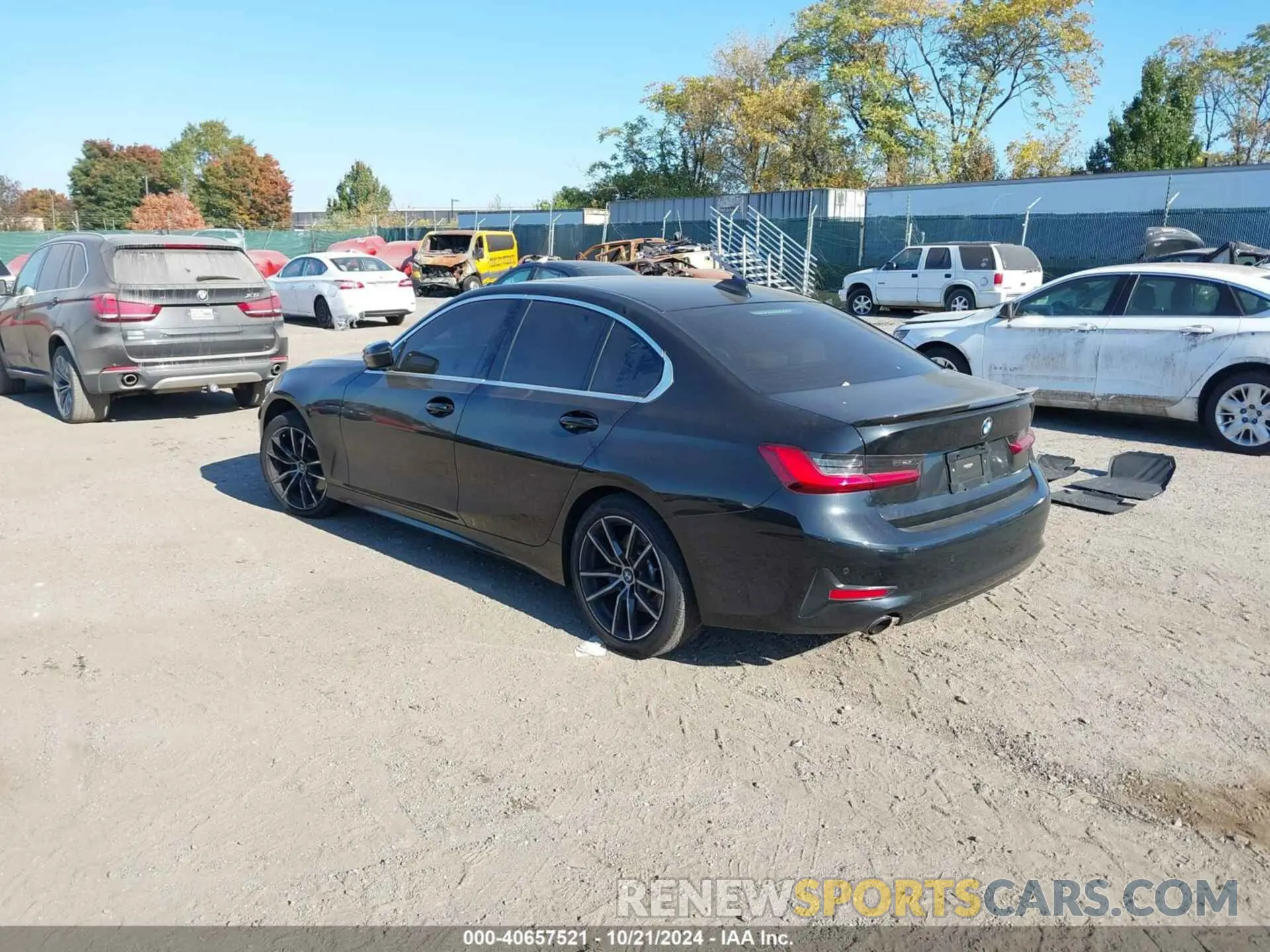 3 Photograph of a damaged car 3MW5R7J00M8B60634 BMW 330I 2021