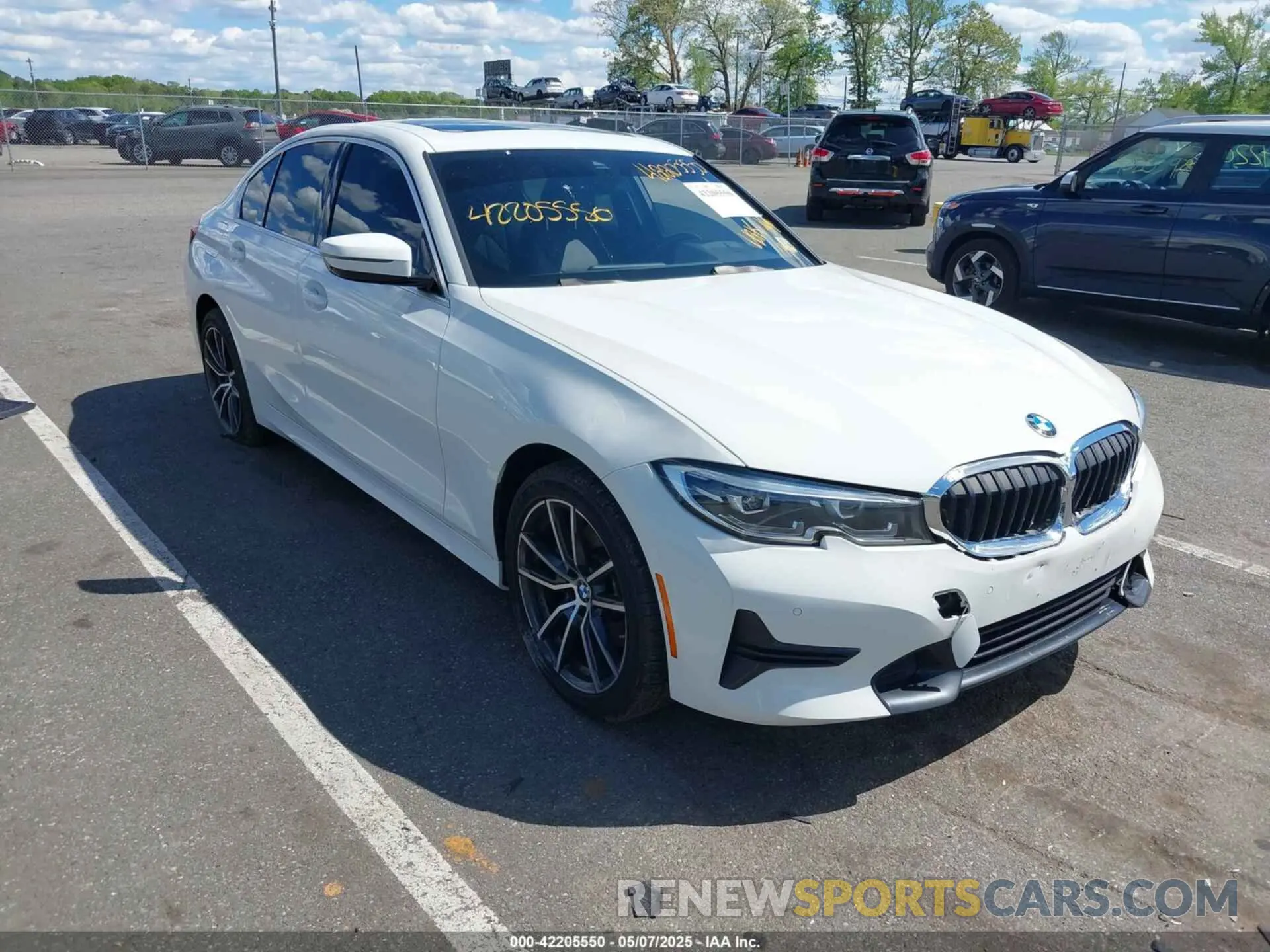 1 Photograph of a damaged car 3MW5R7J02M8B52034 BMW 330I 2021