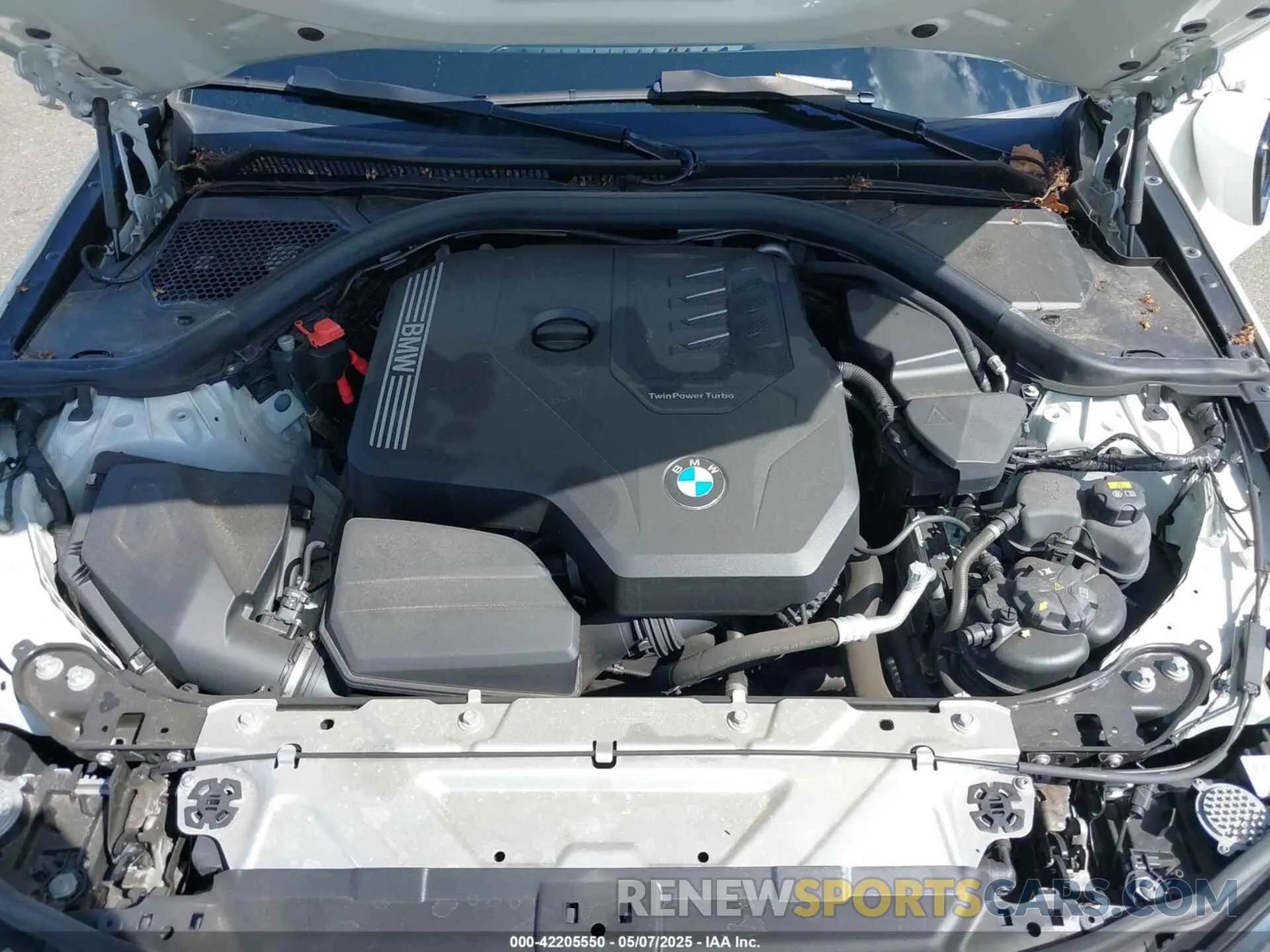 10 Photograph of a damaged car 3MW5R7J02M8B52034 BMW 330I 2021