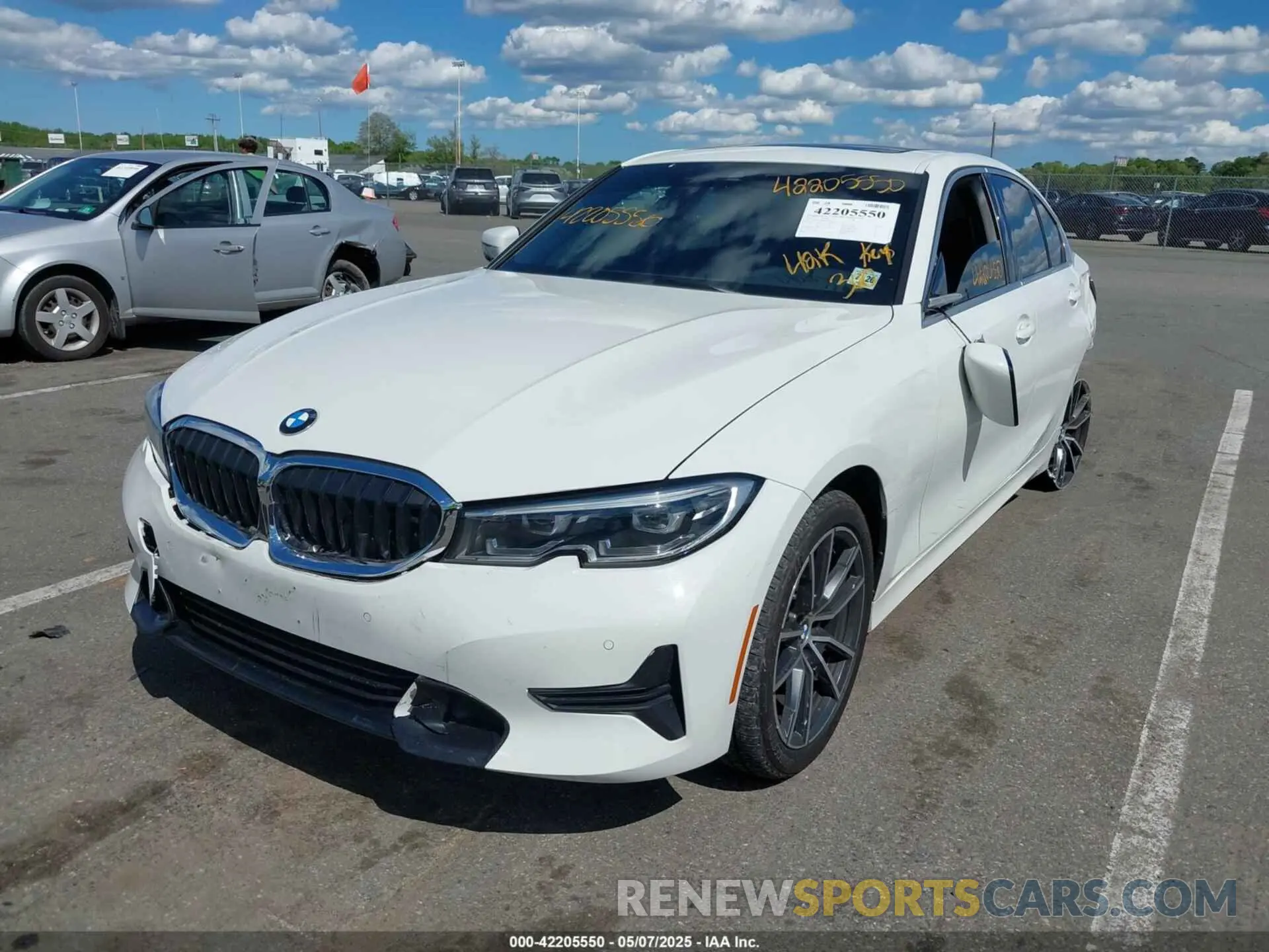 2 Photograph of a damaged car 3MW5R7J02M8B52034 BMW 330I 2021