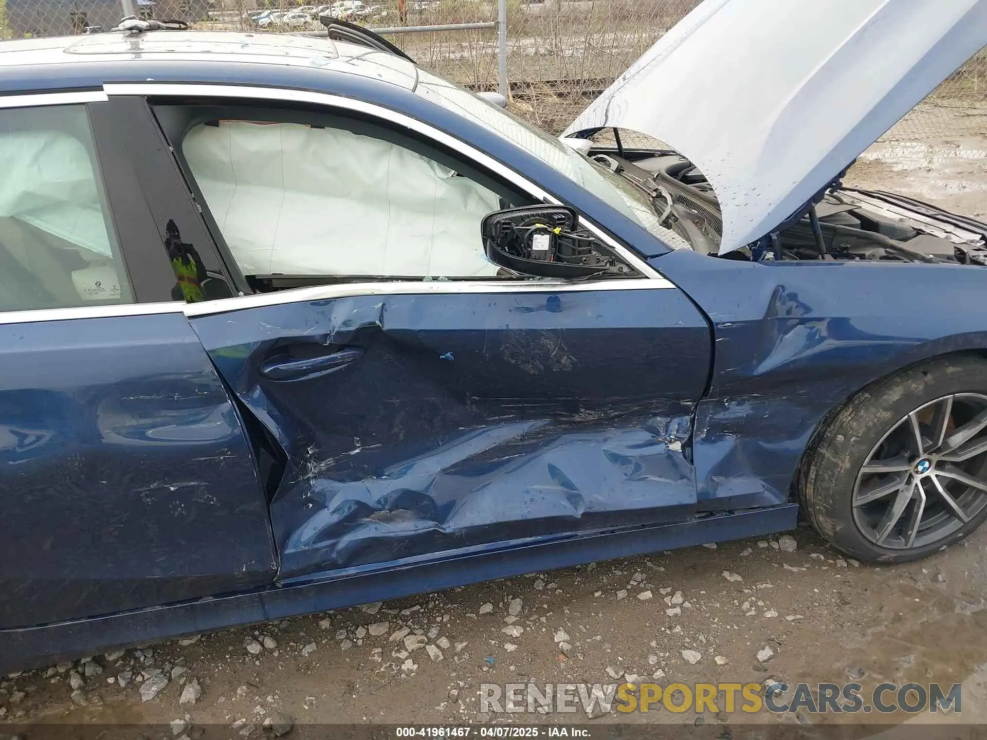 6 Photograph of a damaged car 3MW5R7J02M8C03547 BMW 330I 2021