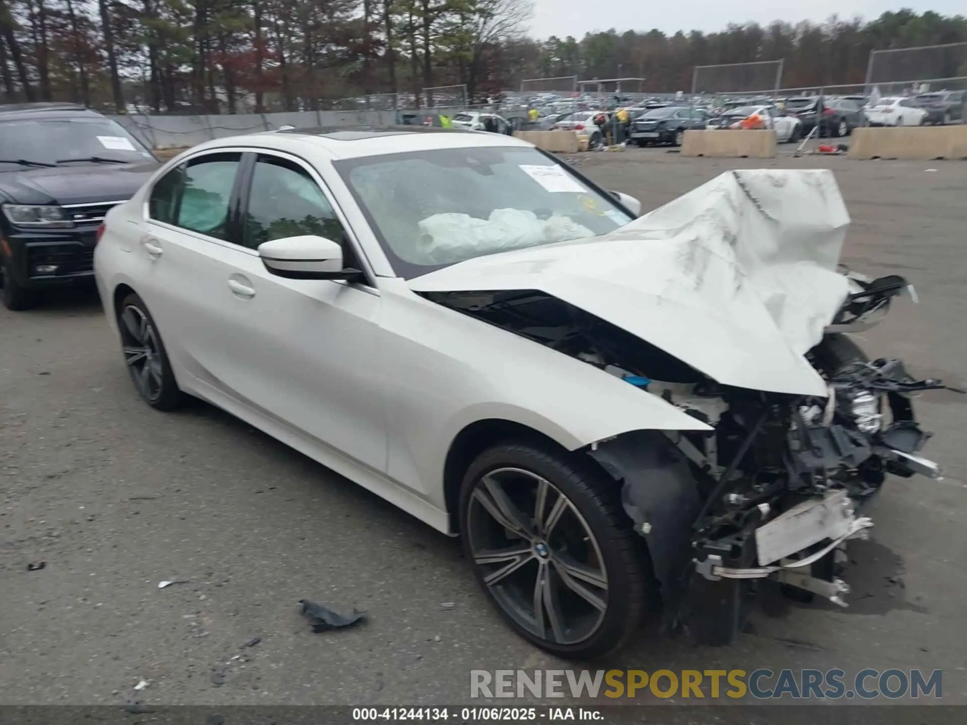 1 Photograph of a damaged car 3MW5R7J03M8B65004 BMW 330I 2021