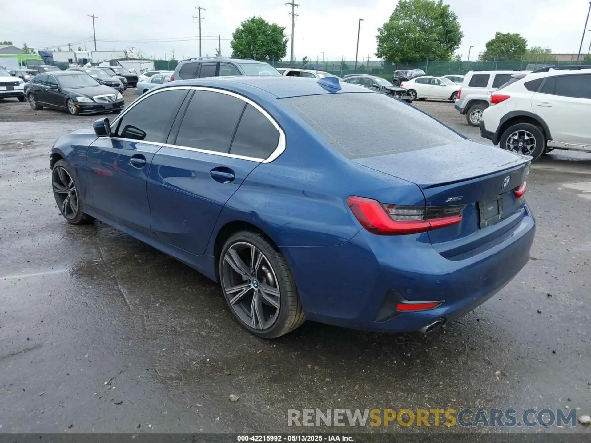 3 Photograph of a damaged car 3MW5R7J04M8B97542 BMW 330I 2021