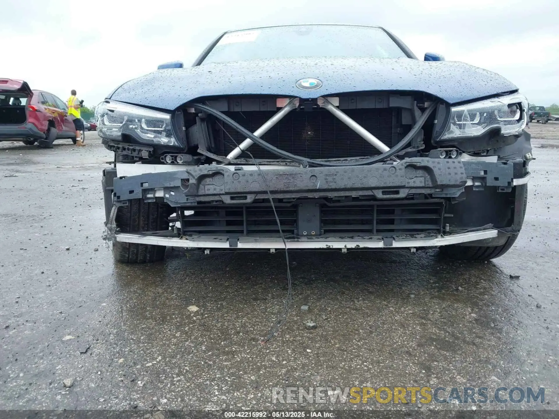 6 Photograph of a damaged car 3MW5R7J04M8B97542 BMW 330I 2021