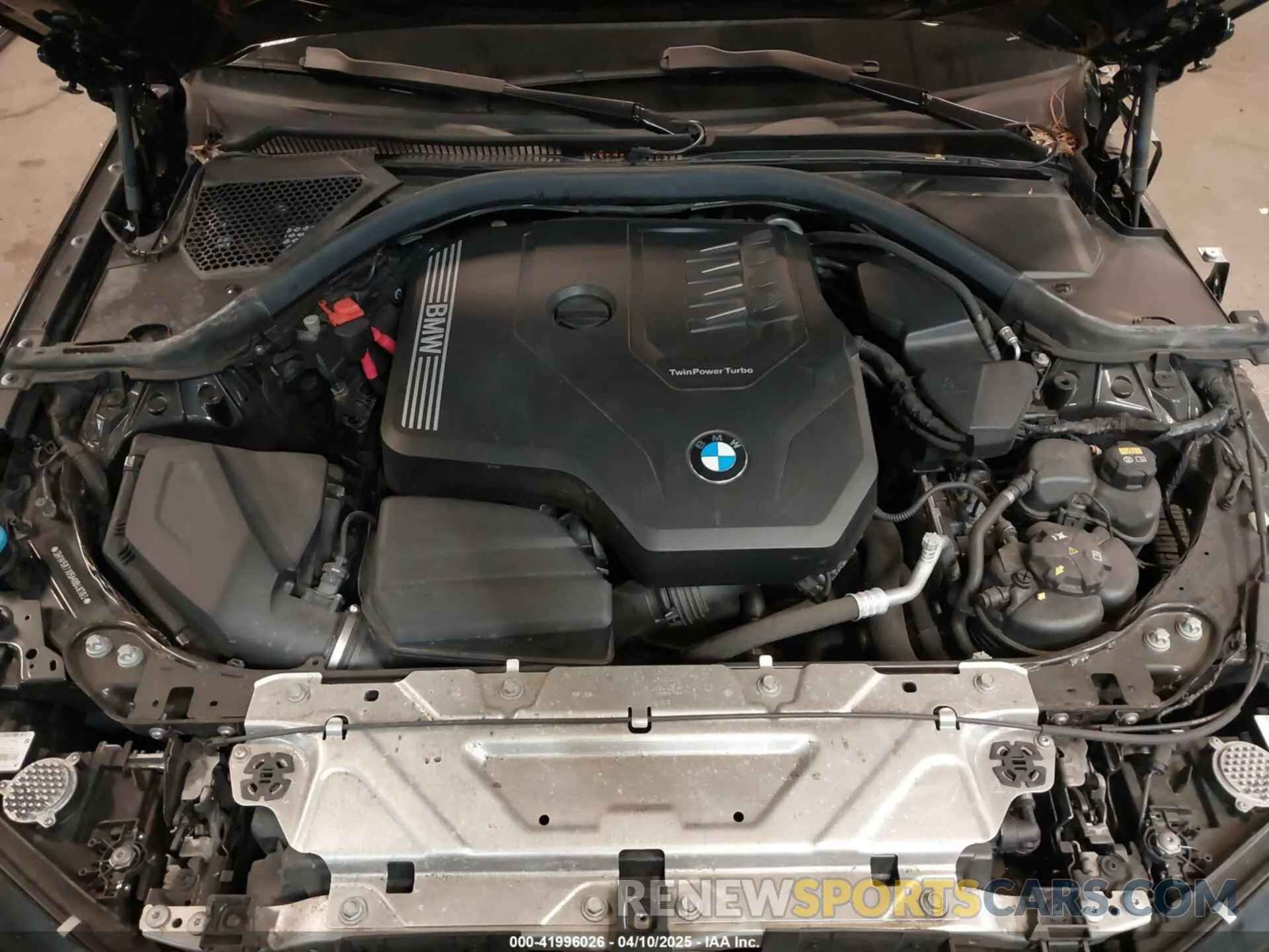 10 Photograph of a damaged car 3MW5R7J05M8B48303 BMW 330I 2021
