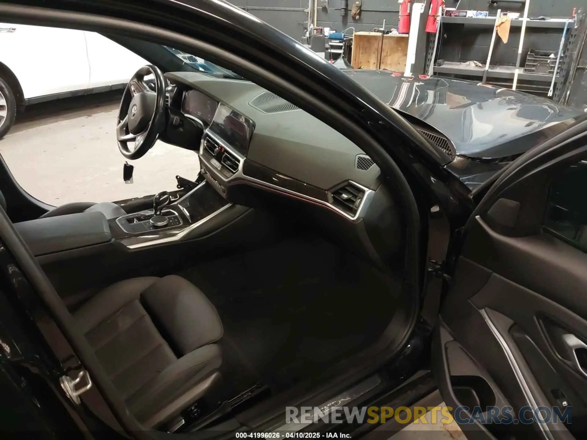 5 Photograph of a damaged car 3MW5R7J05M8B48303 BMW 330I 2021